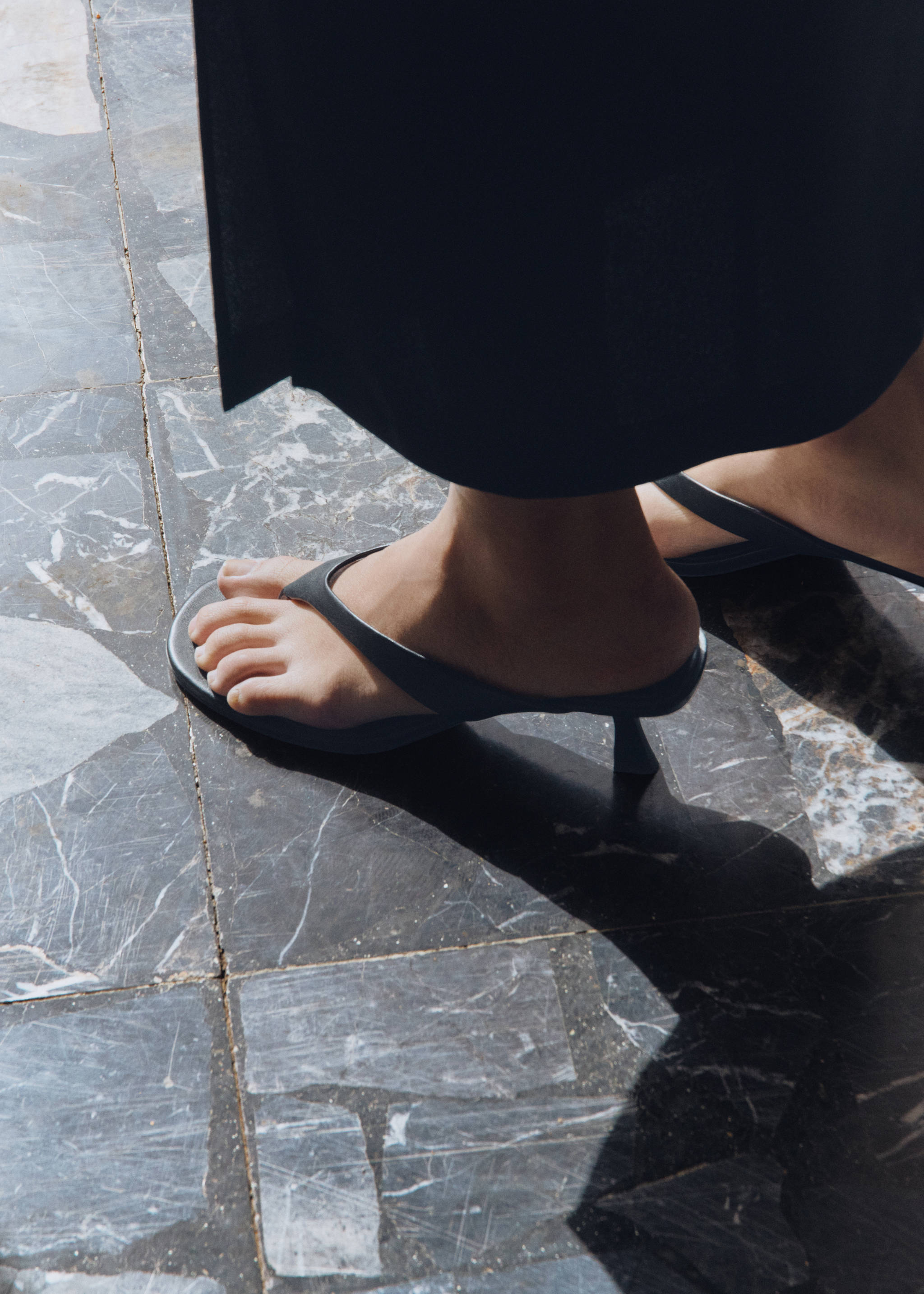 Sandales talon kitten heel - Plan général, Noir. Ref: 67056317-00.