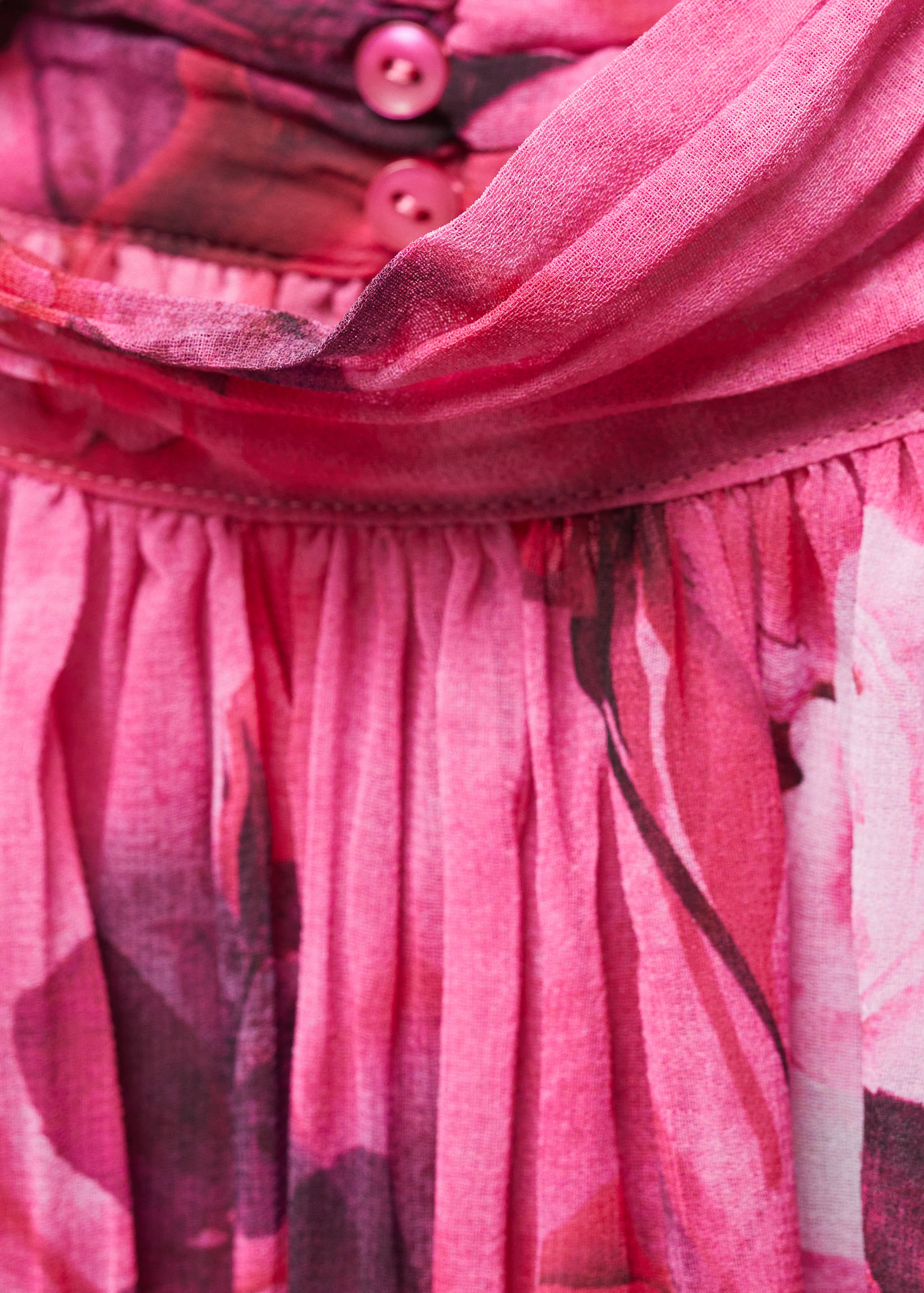 Printed halter neck blouse - Details of the article 8