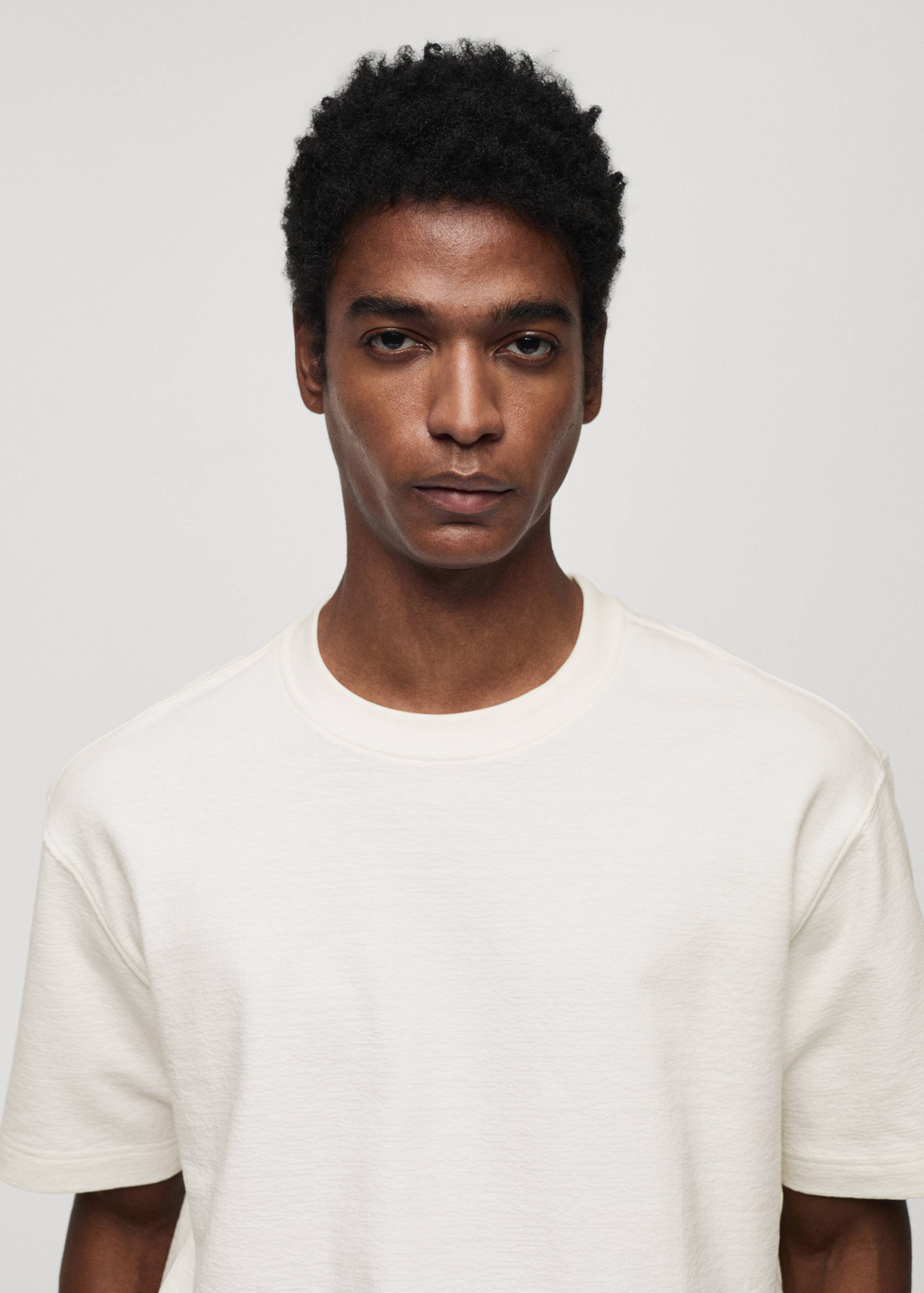 T-shirt de 100% algodão relaxed fit - Pormenor do artigo 1