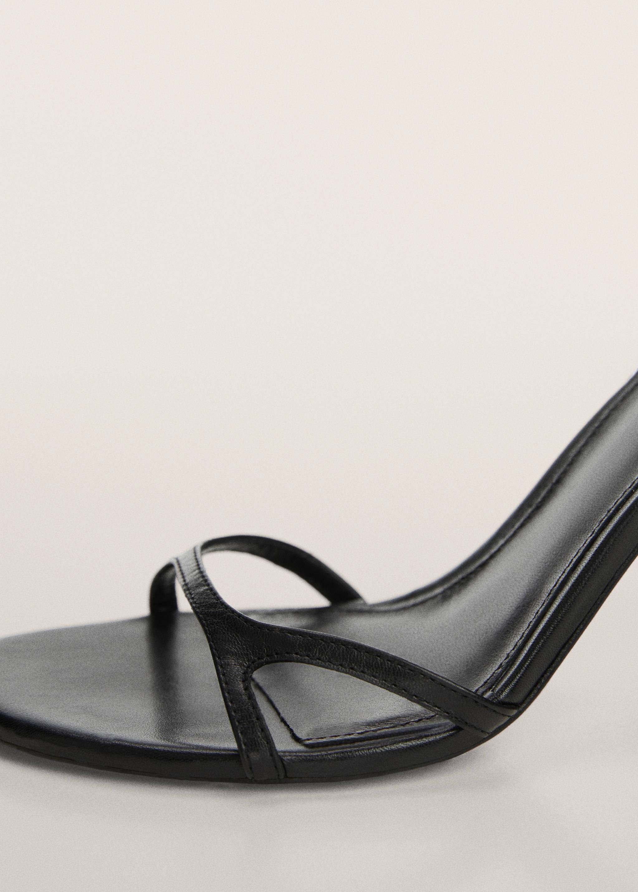Leather straps sandals - Details of the article 2