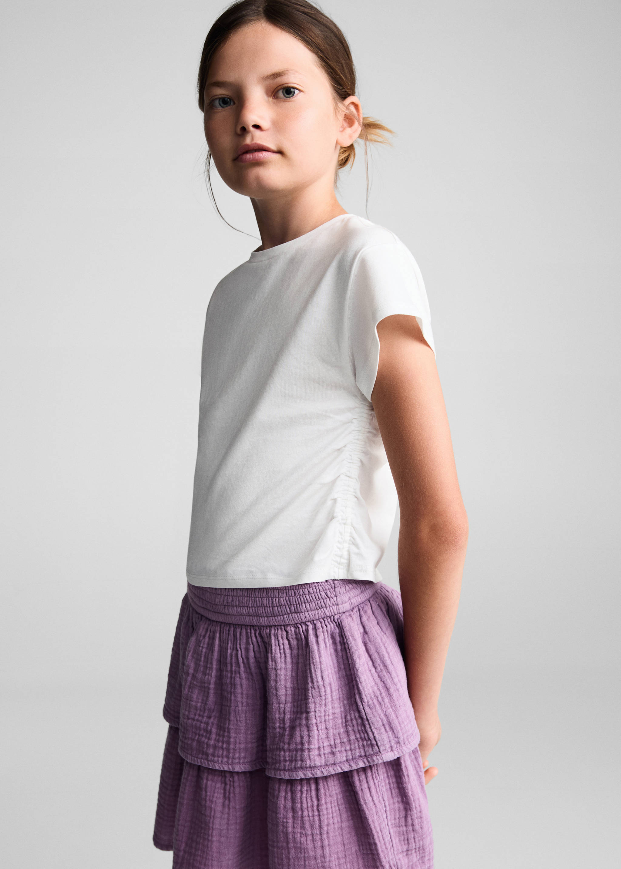 Baumwoll-T-Shirt mit Raffdetail - Detail des Artikels 1