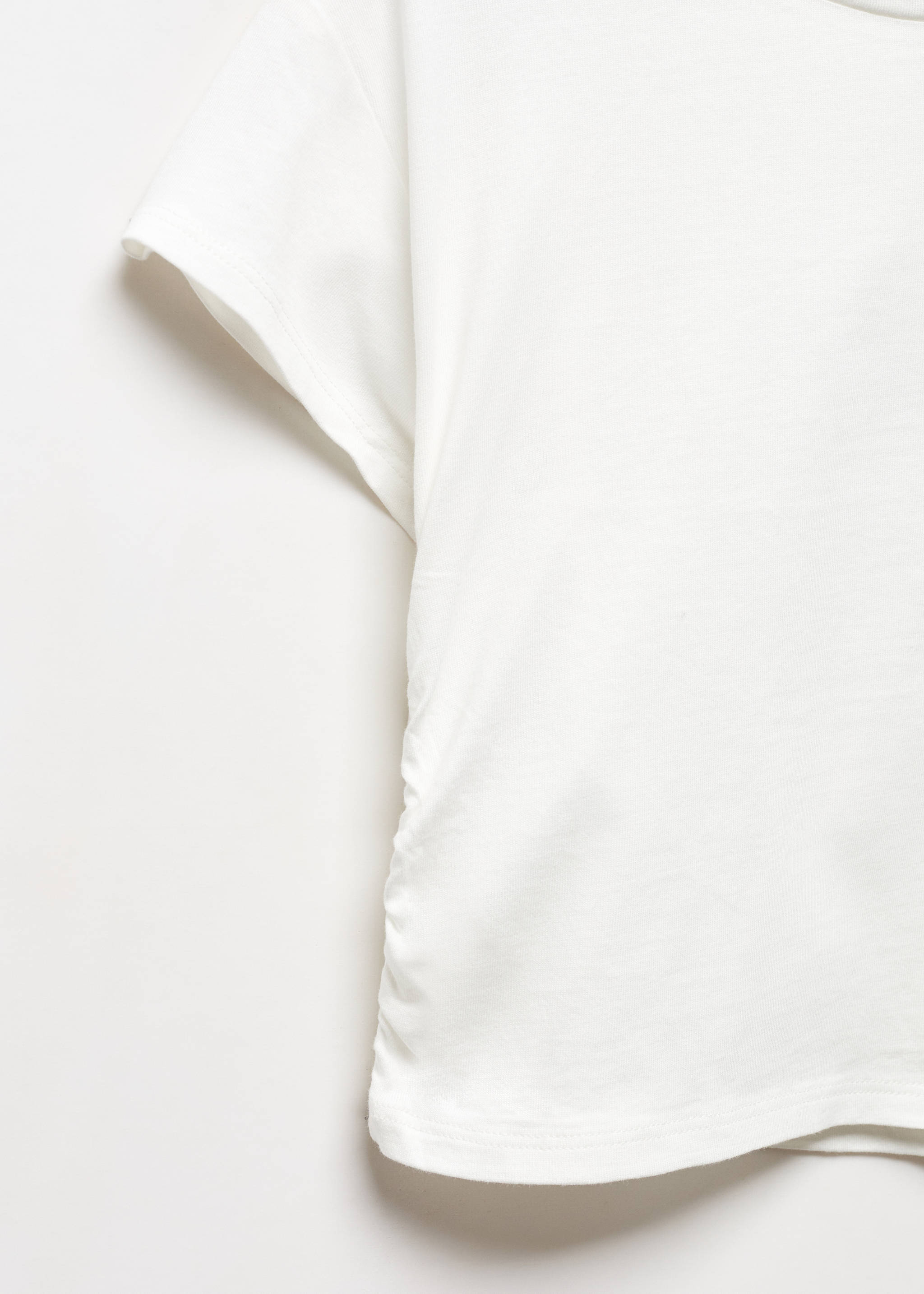 Baumwoll-T-Shirt mit Raffdetail - Detail des Artikels 8