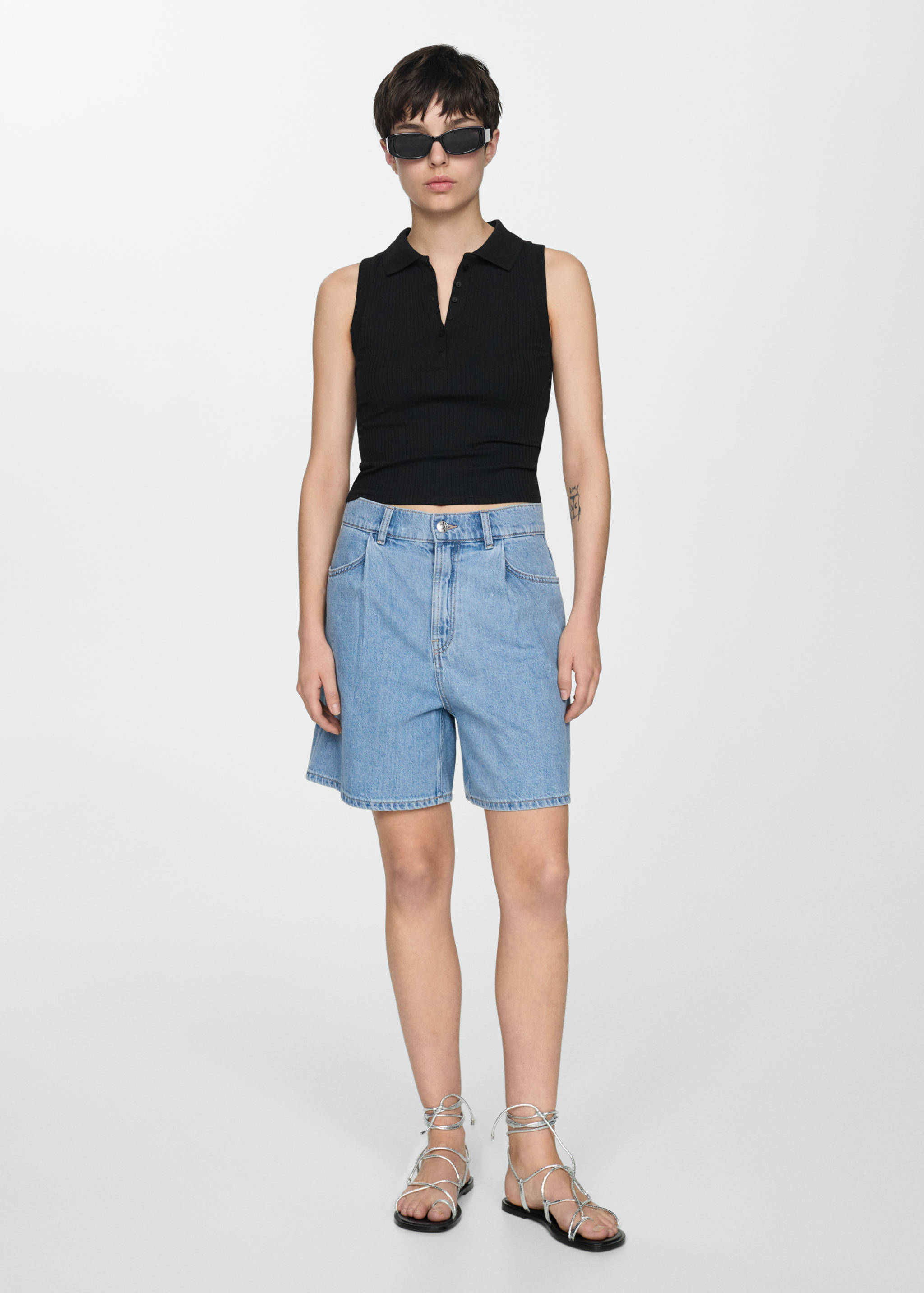 Shorts vaqueros pinzas - Plano general