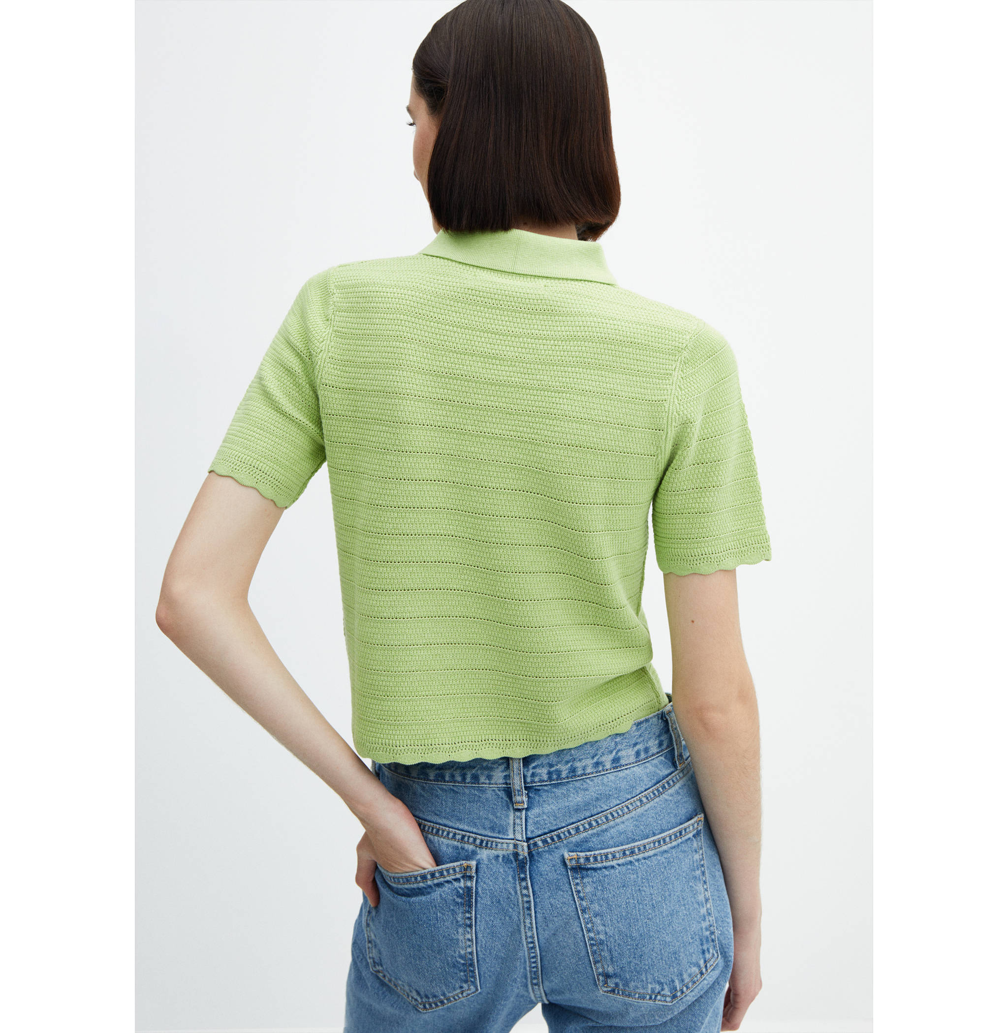 Short-sleeved polo-neck sweater - Reverse of the article