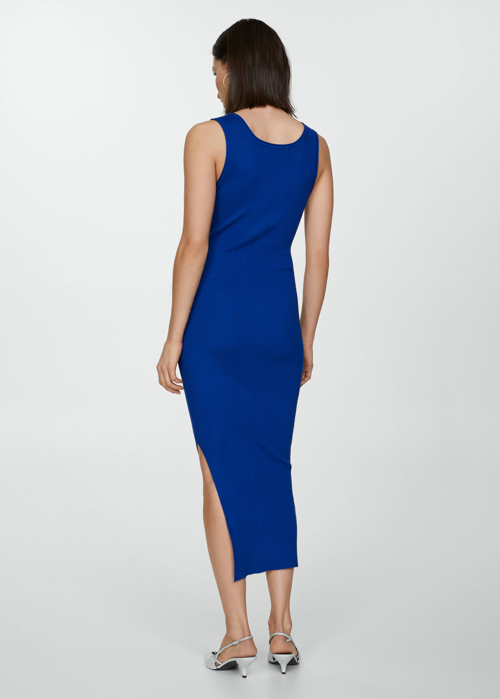 Миди-платье в резинку - Обратная сторона изделия