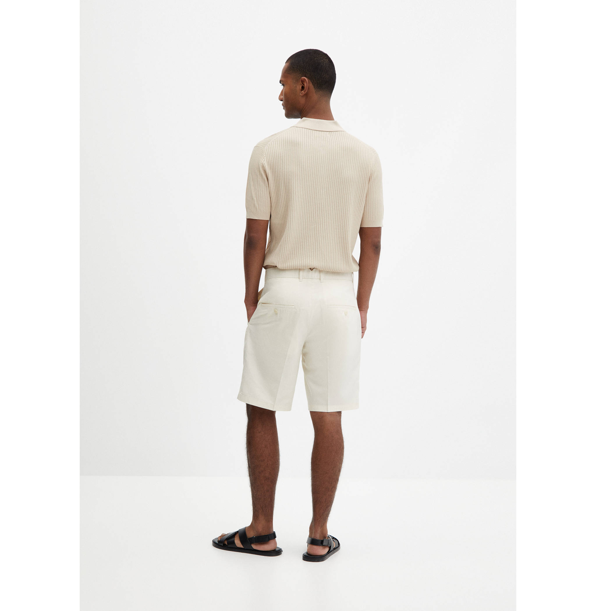Linen-blend bermuda shorts with pleats - Reverse of the article