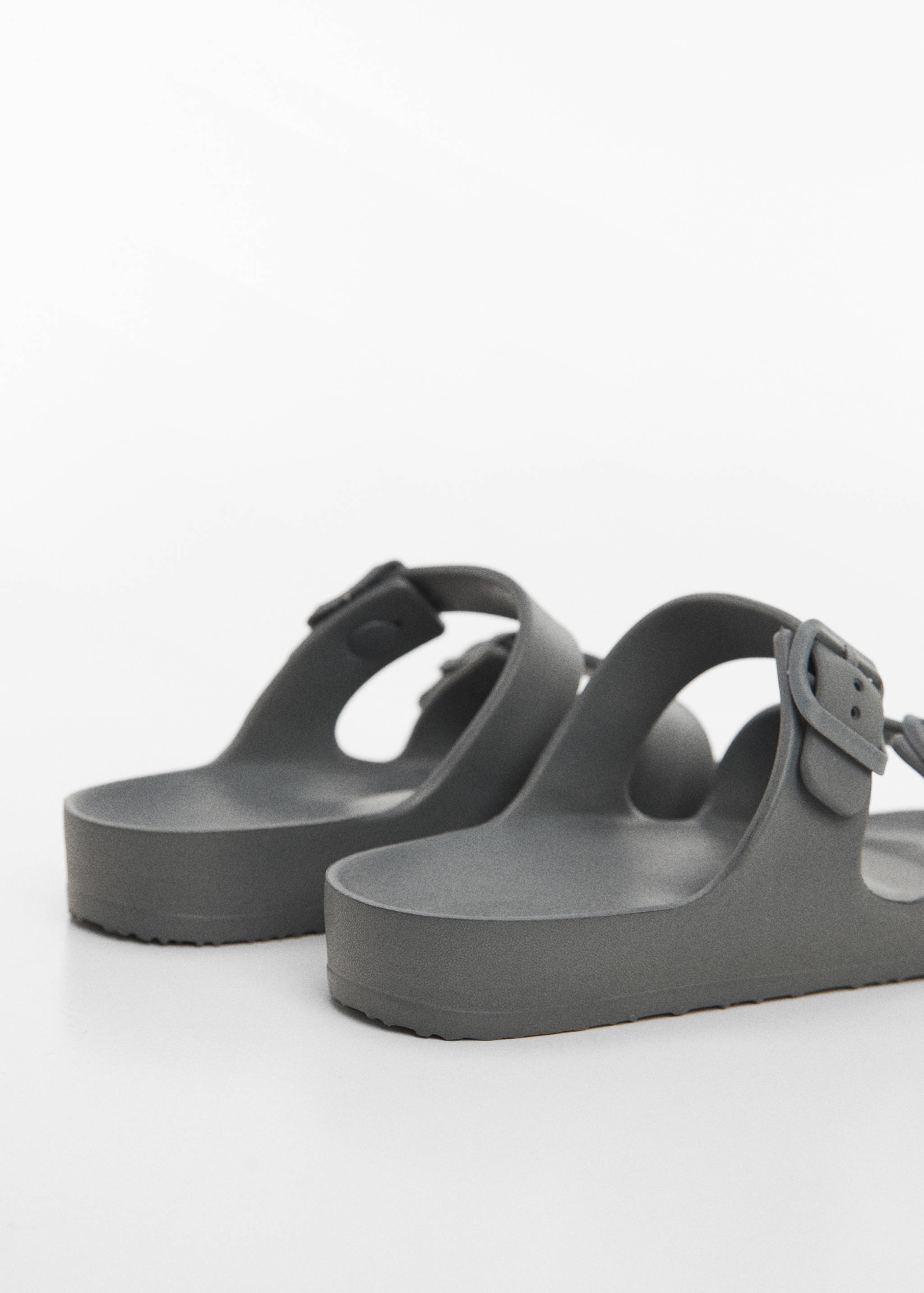 Flip flops buckles - Details of the article 1