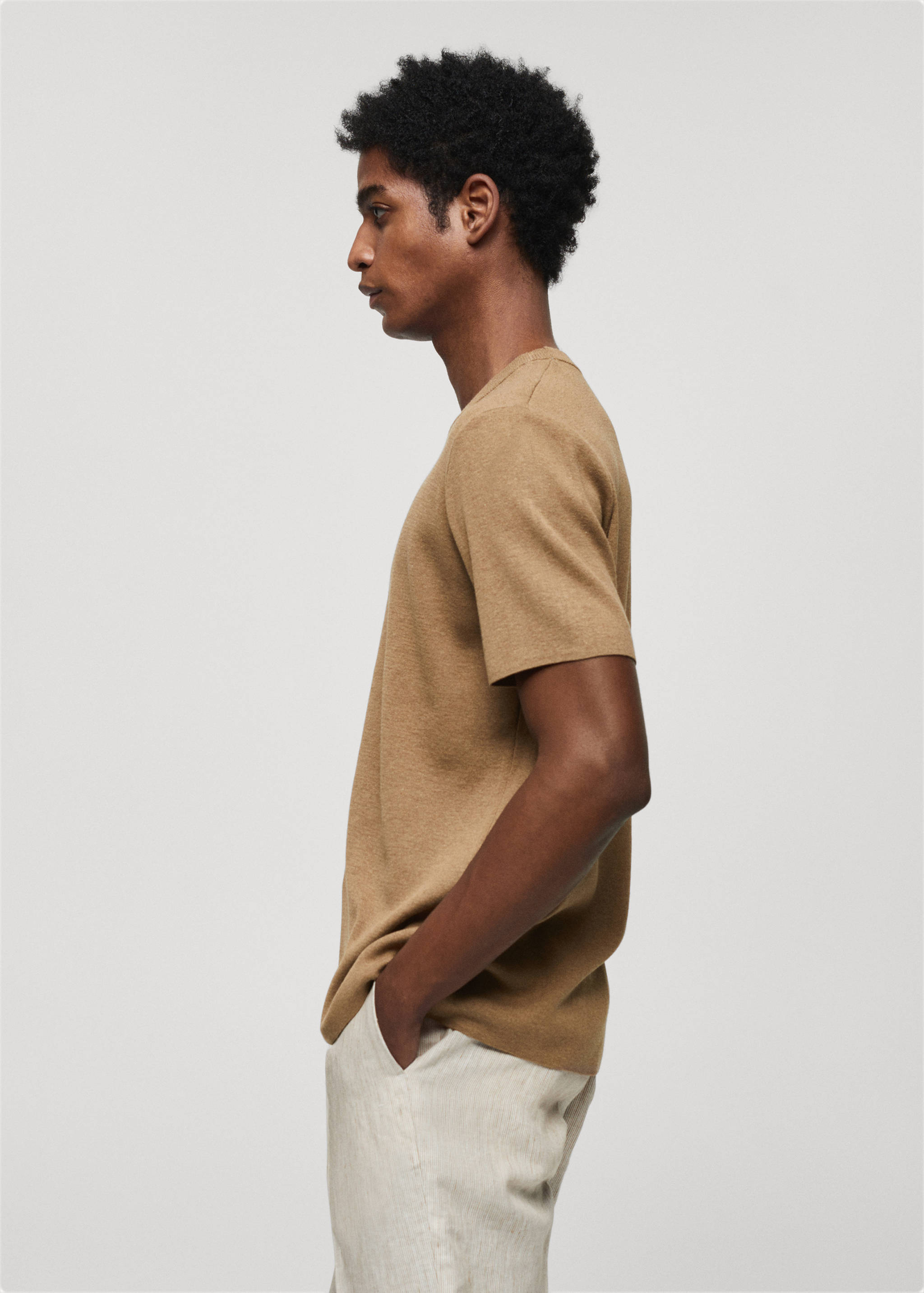 Cotton blend knitted t-shirt - Details of the article 2