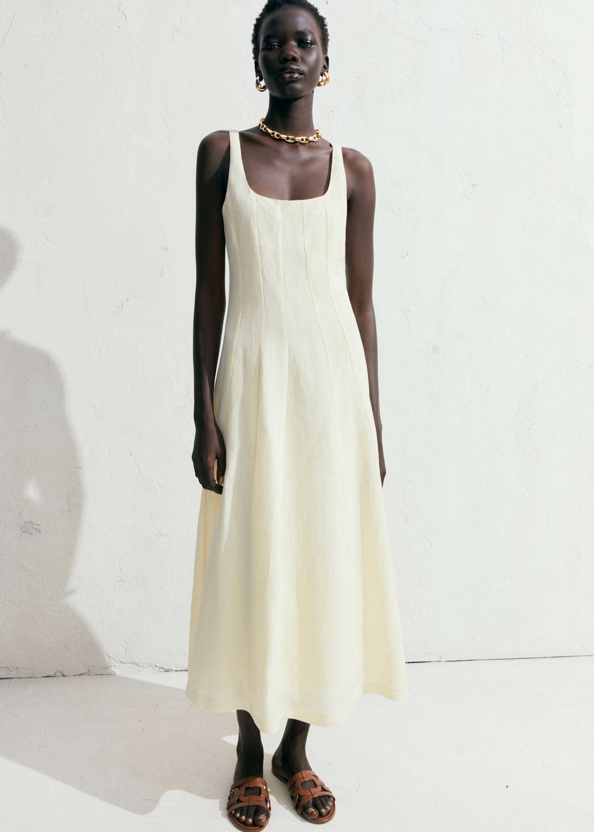 Кожаные сандалии с ремешками - Общий план