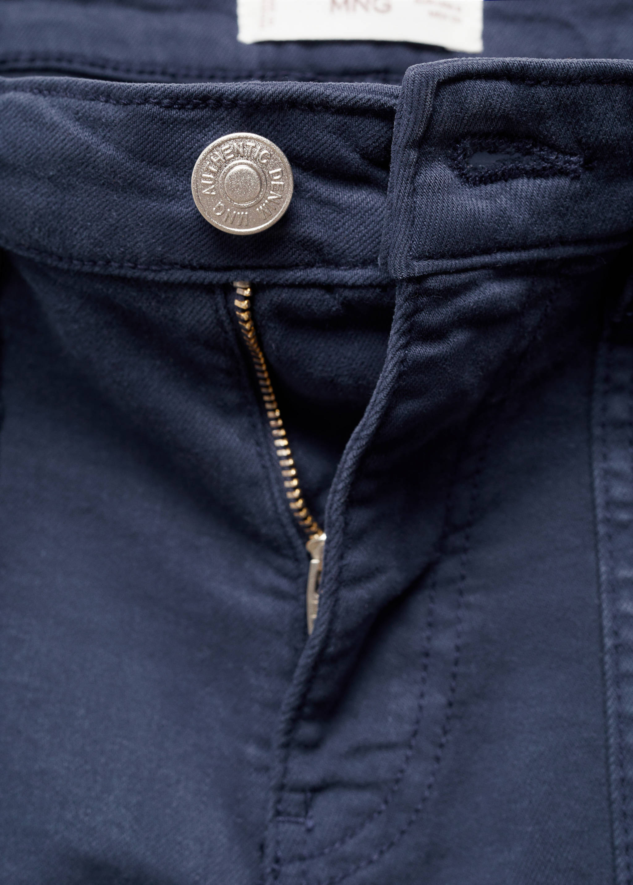 Cotton shorts with pockets - Details of the article 8