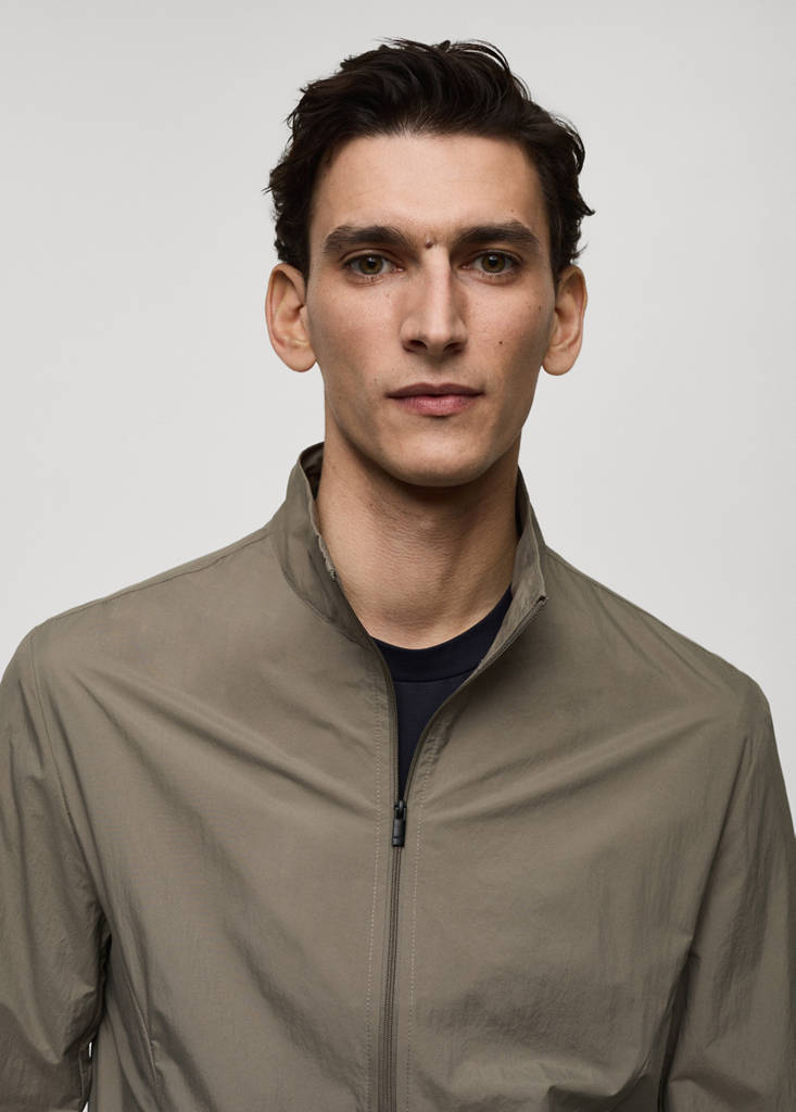 Water-repellent jacket with zip — Khaki