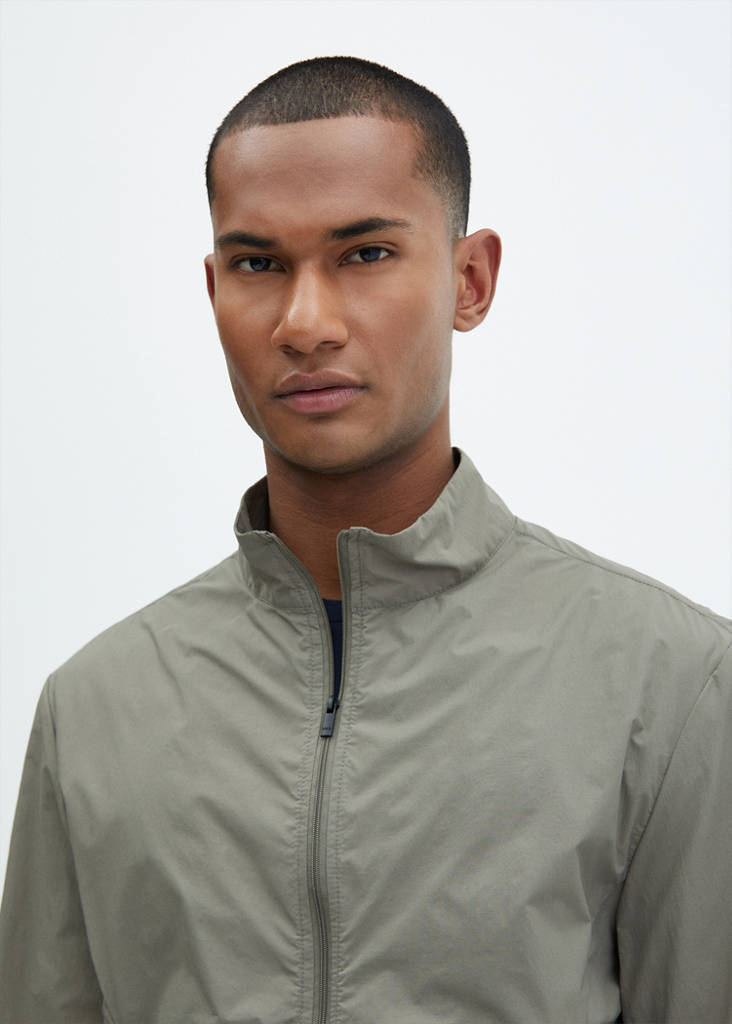 Water-repellent jacket with zip — Khaki