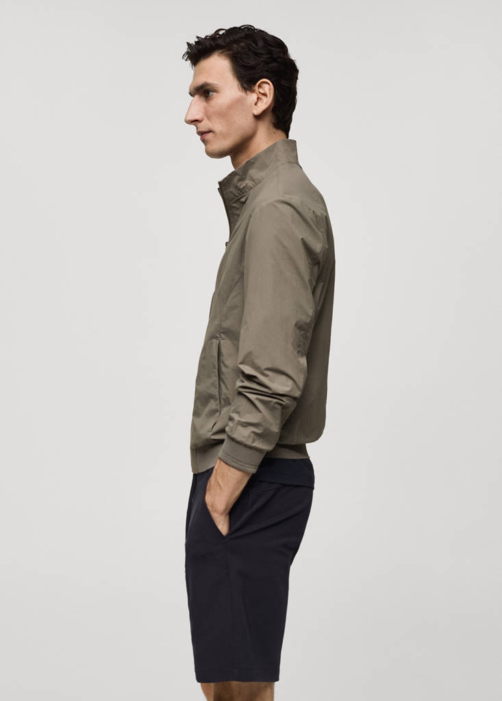 Water-repellent jacket with zip — Khaki