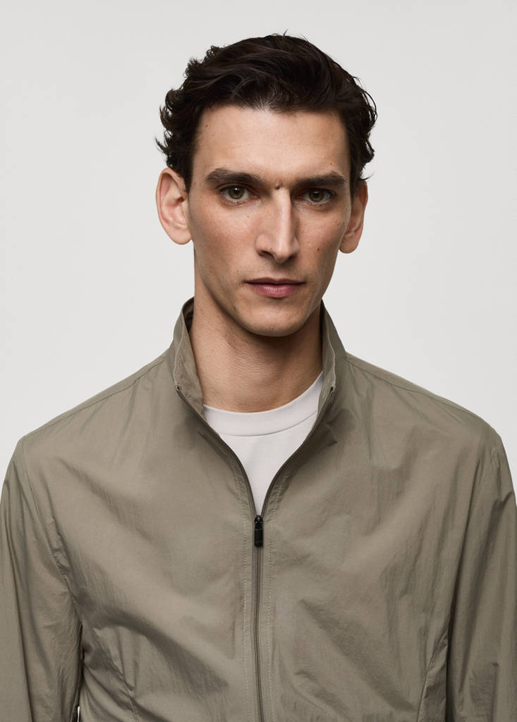 Water-repellent jacket with zip — Khaki