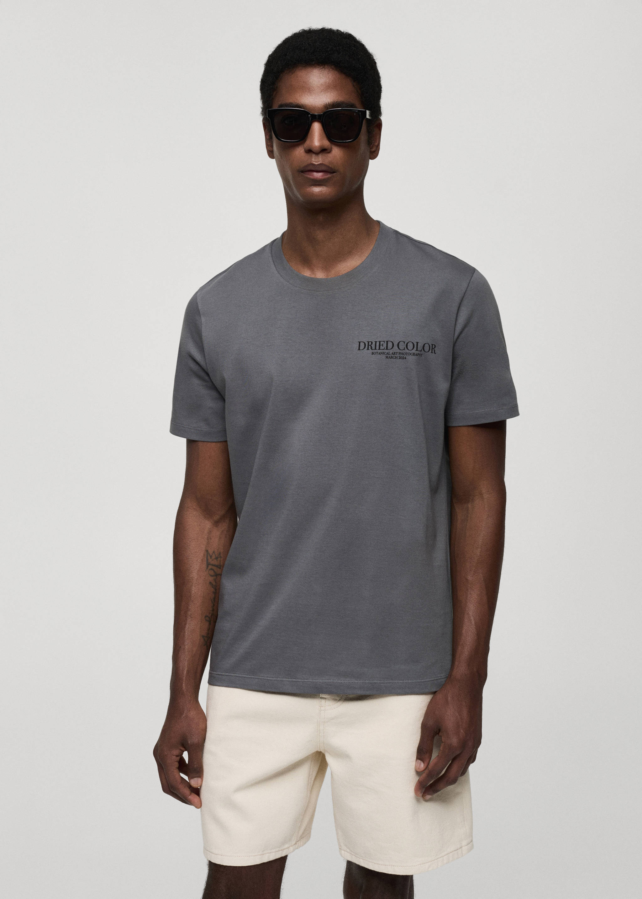 Camiseta slim fit estampado - Plano medio