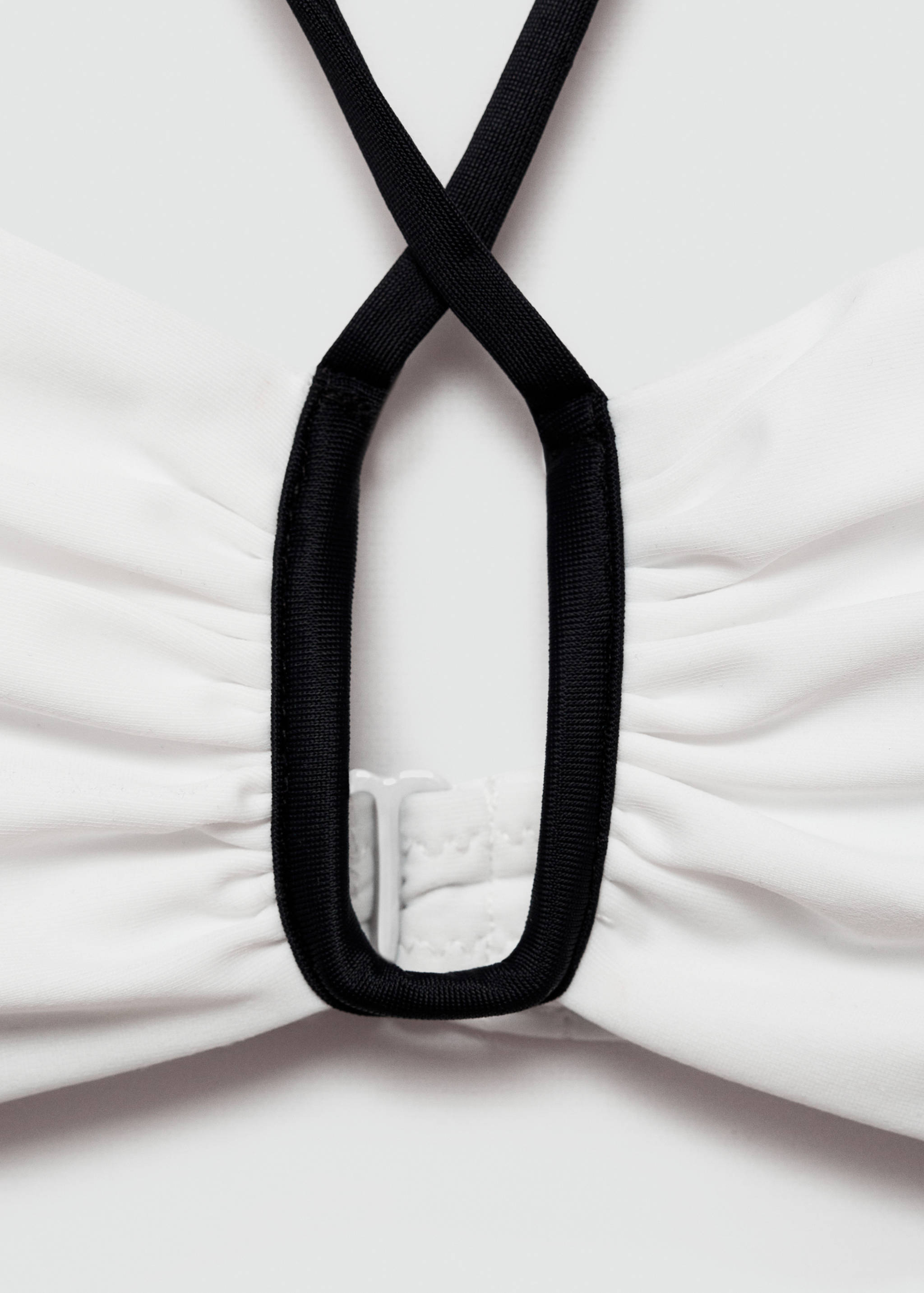 Contrasting bikini top - Details of the article 8