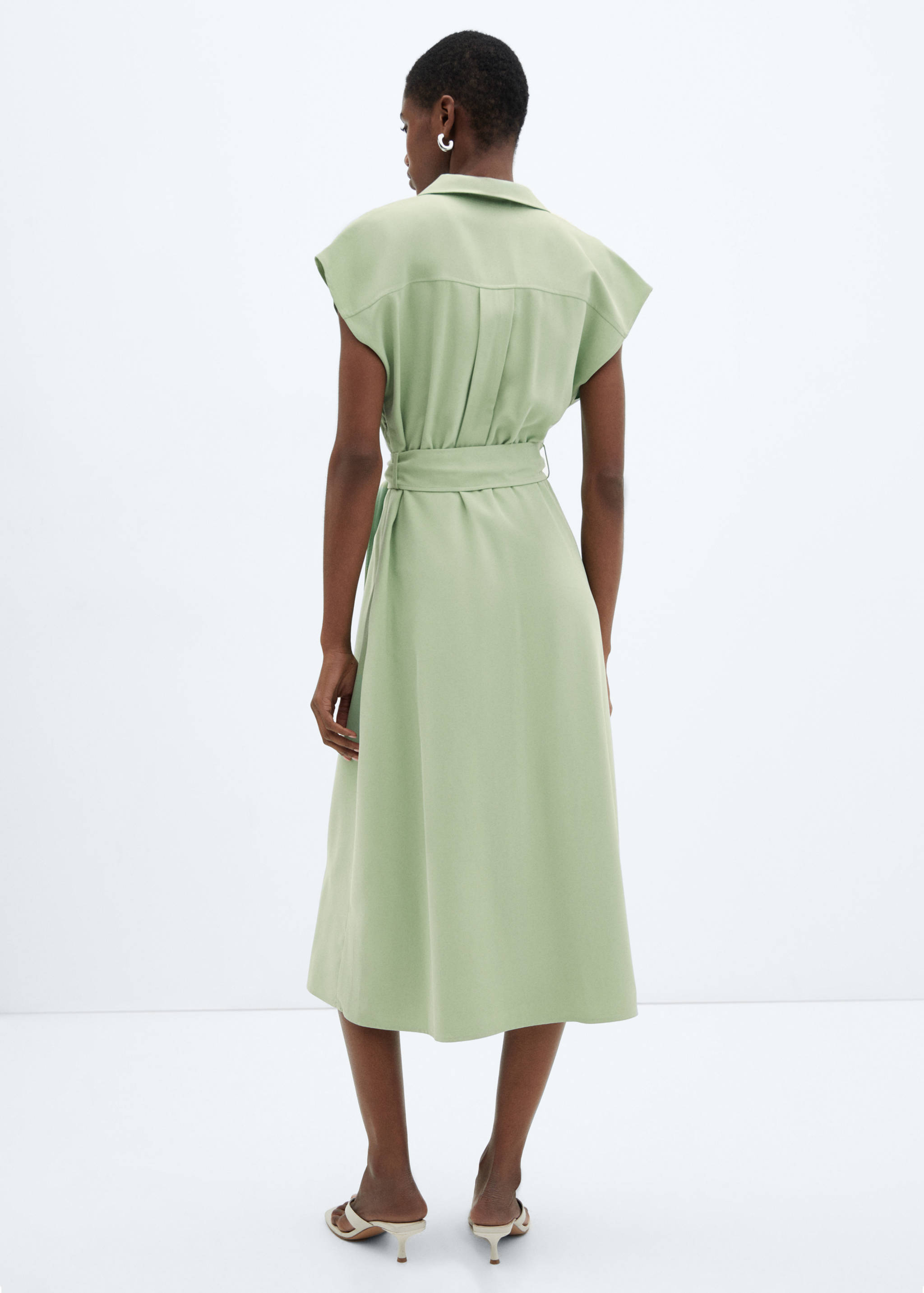 Vestit creuat cinturó - Revers de l'article