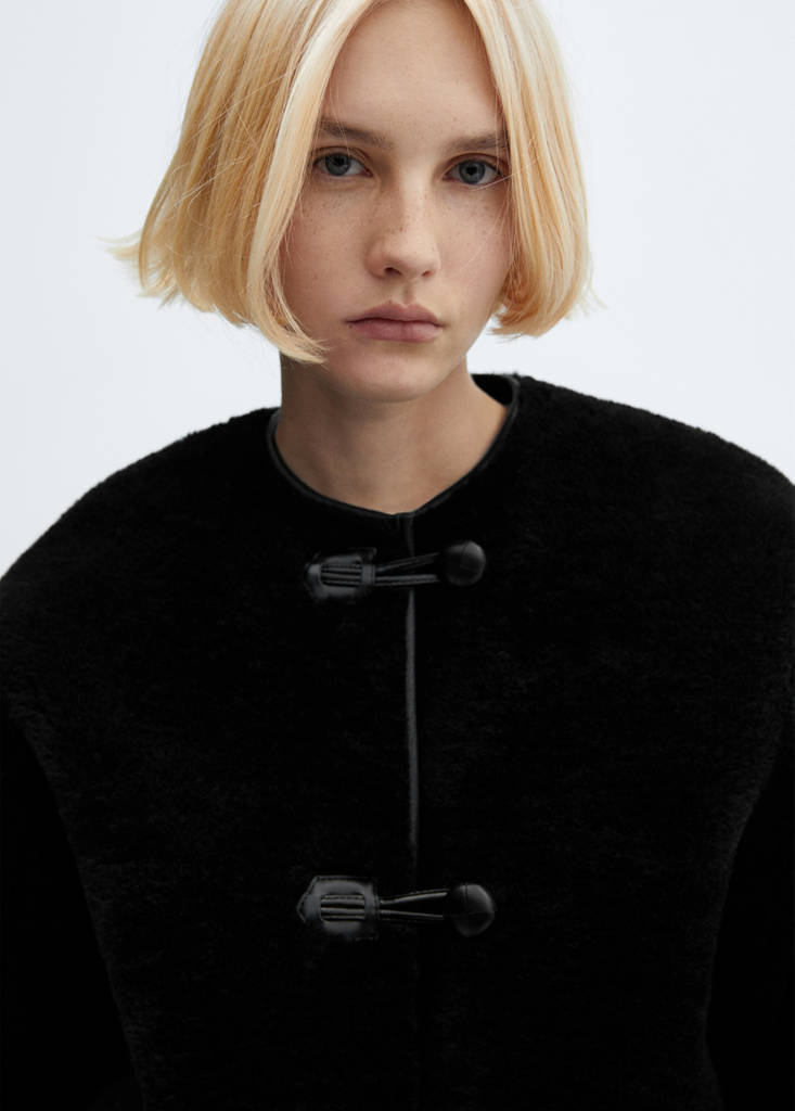 Fur-effect coat with appliqués — Black