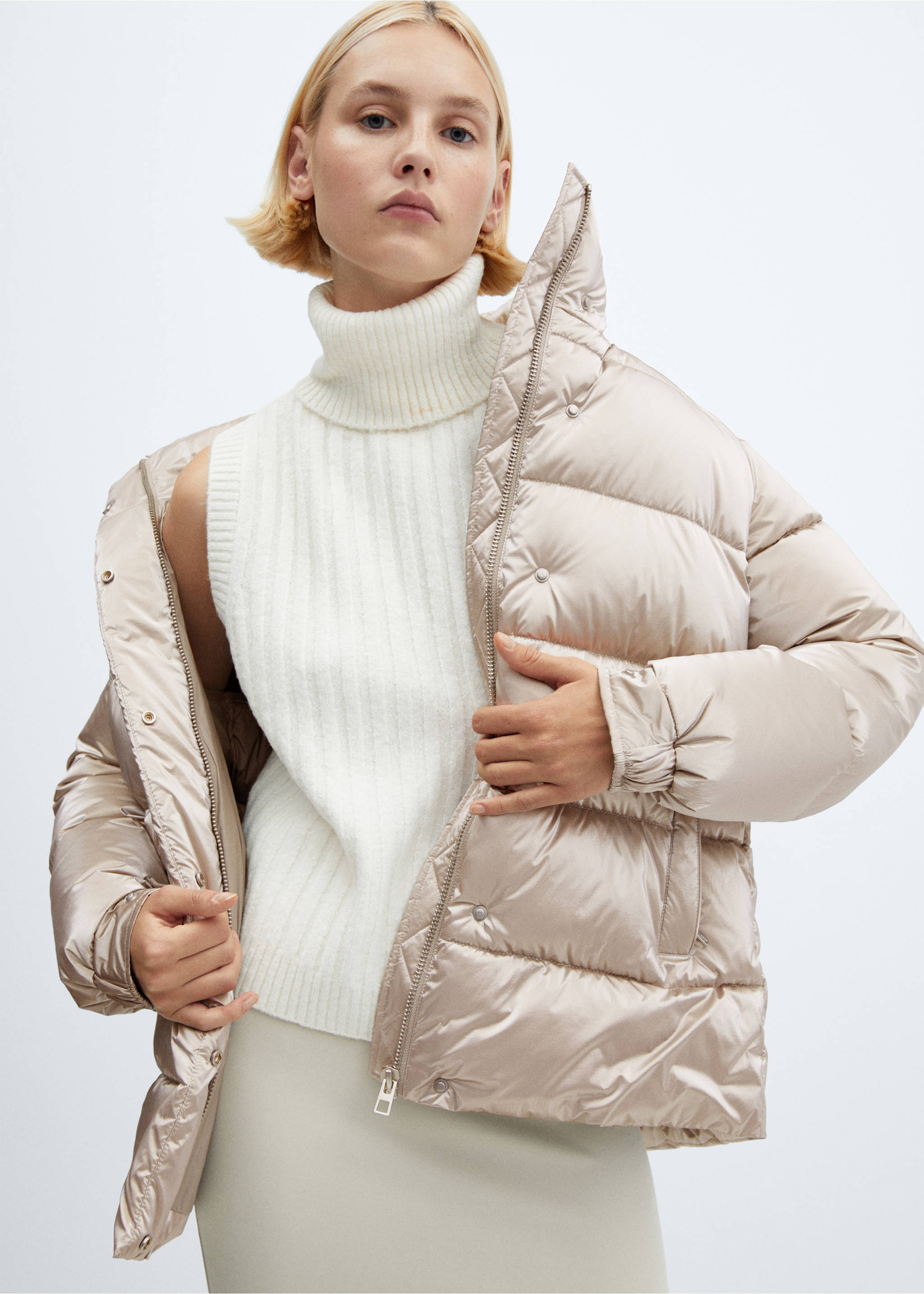 Water-repellent puffer coat - Details of the article 2, Beige. Ref: 67060447-00.