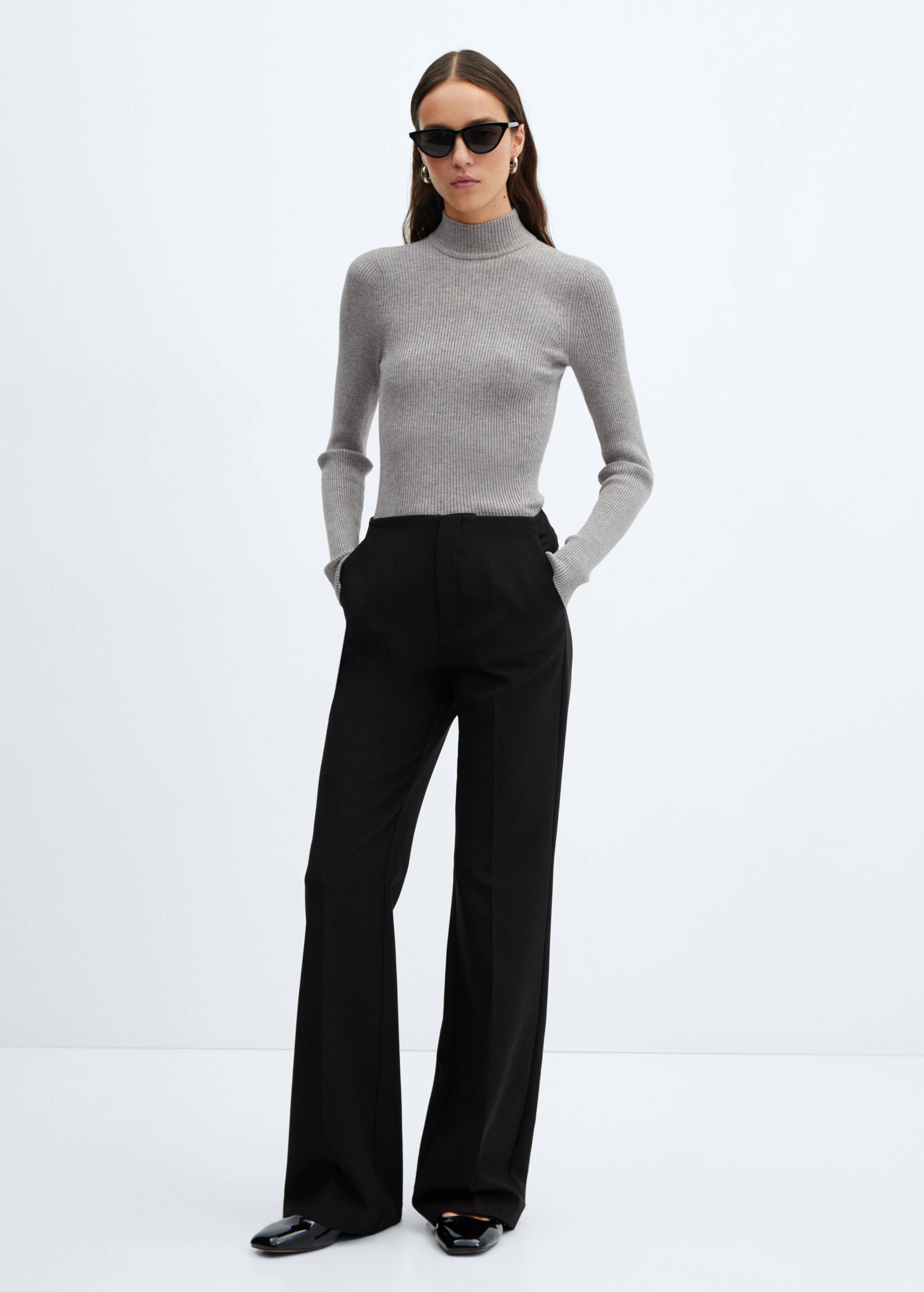Turtleneck ribbed sweater - General plane