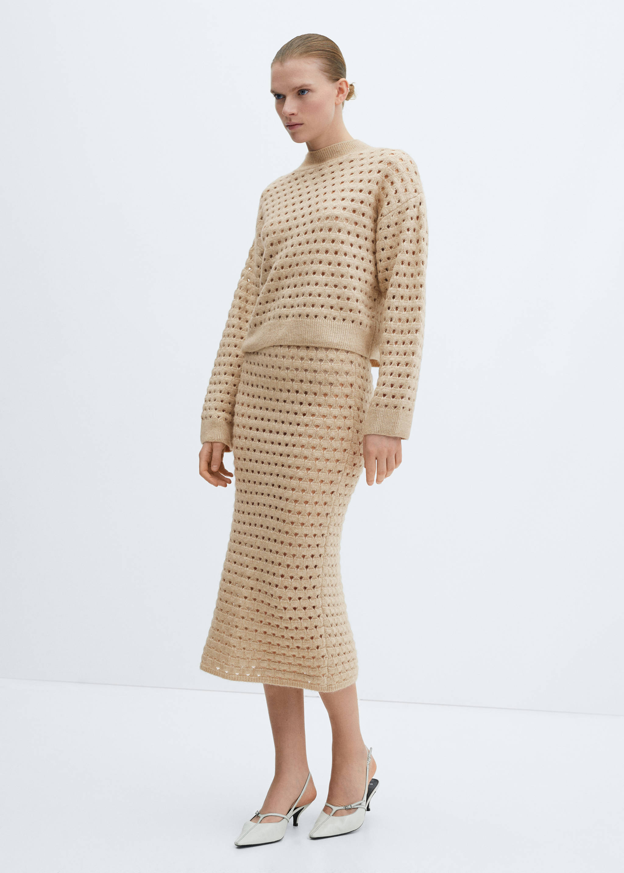 Knitted skirt with openwork details - General plane