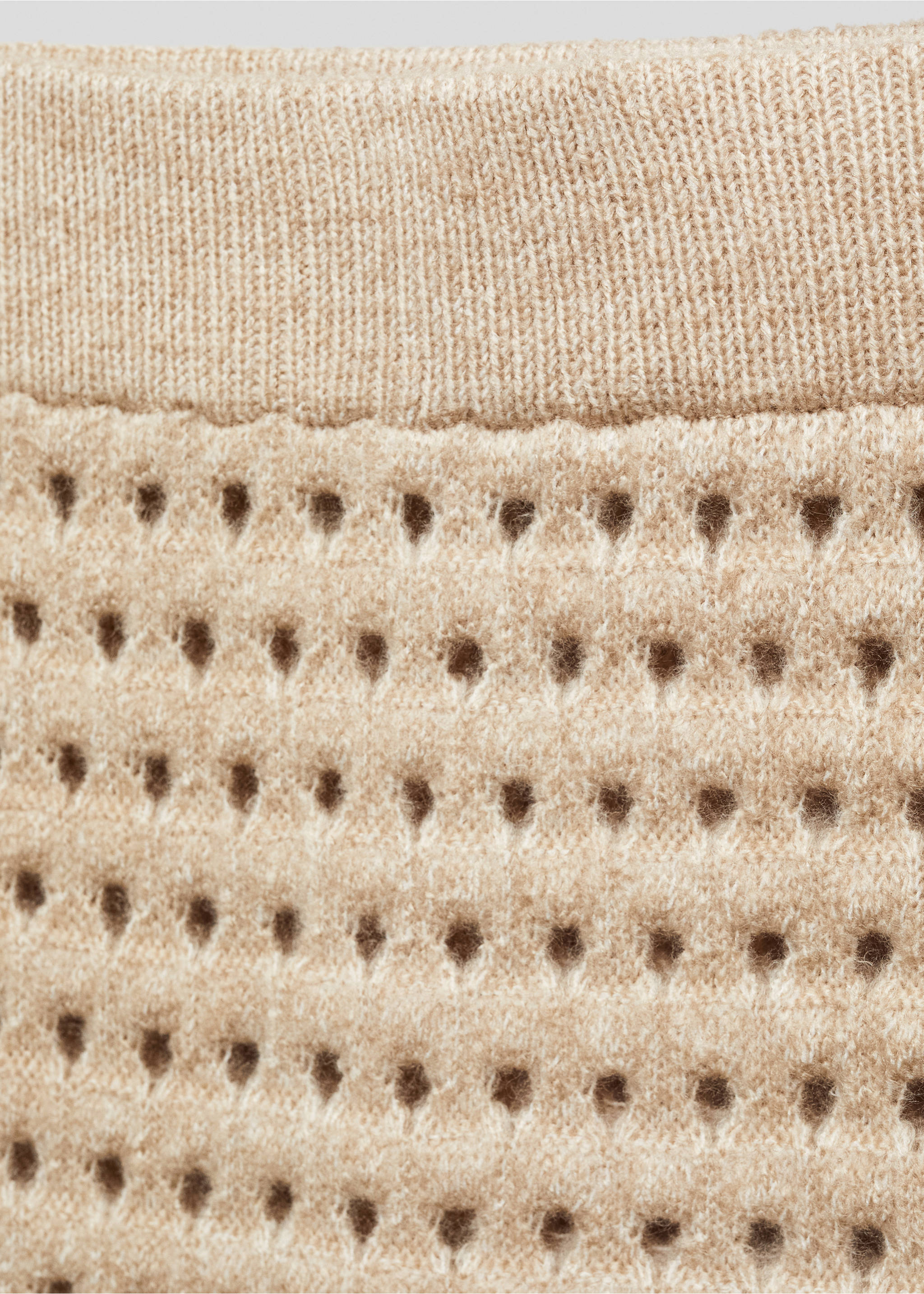 Knitted skirt with openwork details - Details of the article 8, Light/Pastel Grey. Ref: 67060479-00.