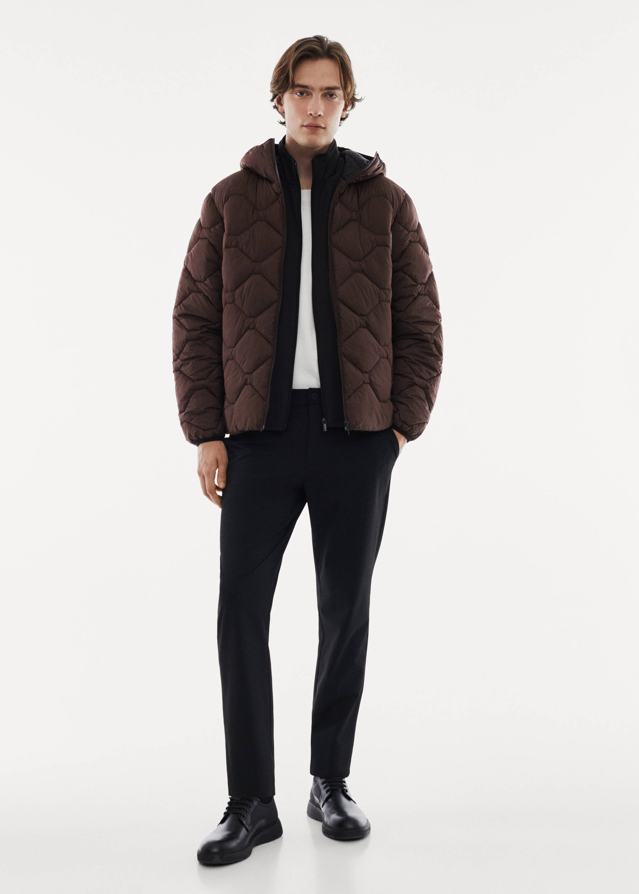 Anoraque ultraleve repelente de água - Plano geral