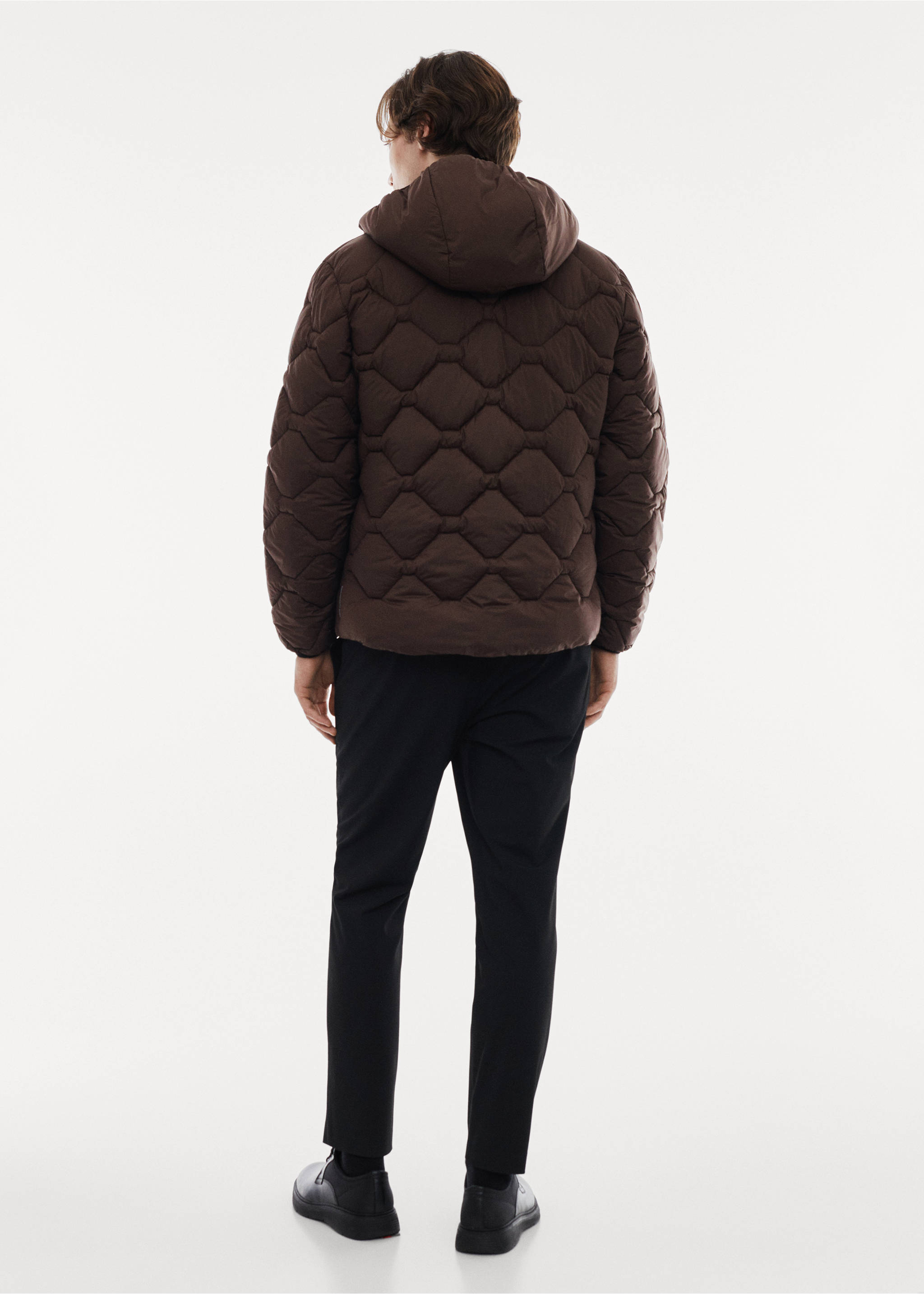 Ultra-light water-repellent anorak - Reverse of the article, Burgundy. Ref: 67060618-00.