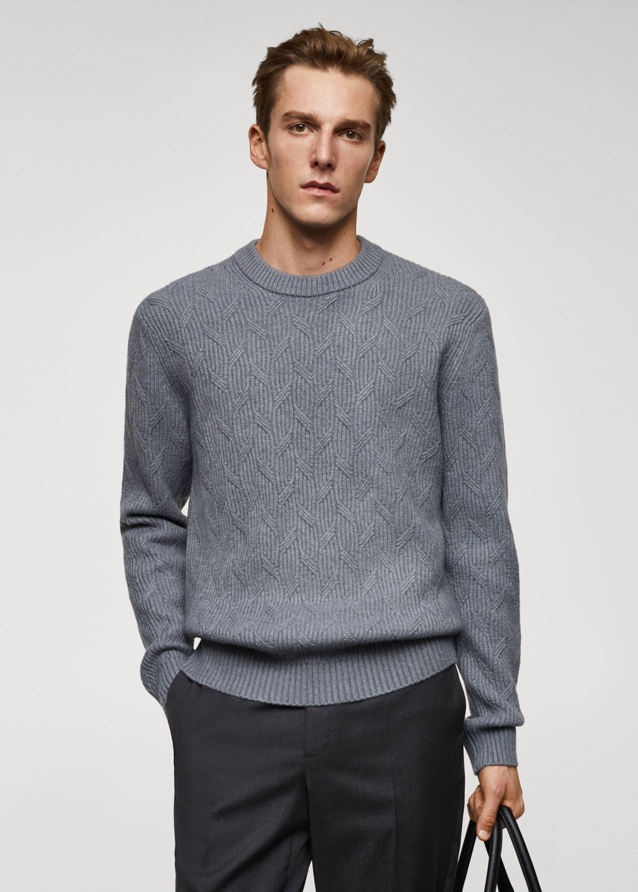 Braided knitted sweater - Medium plane