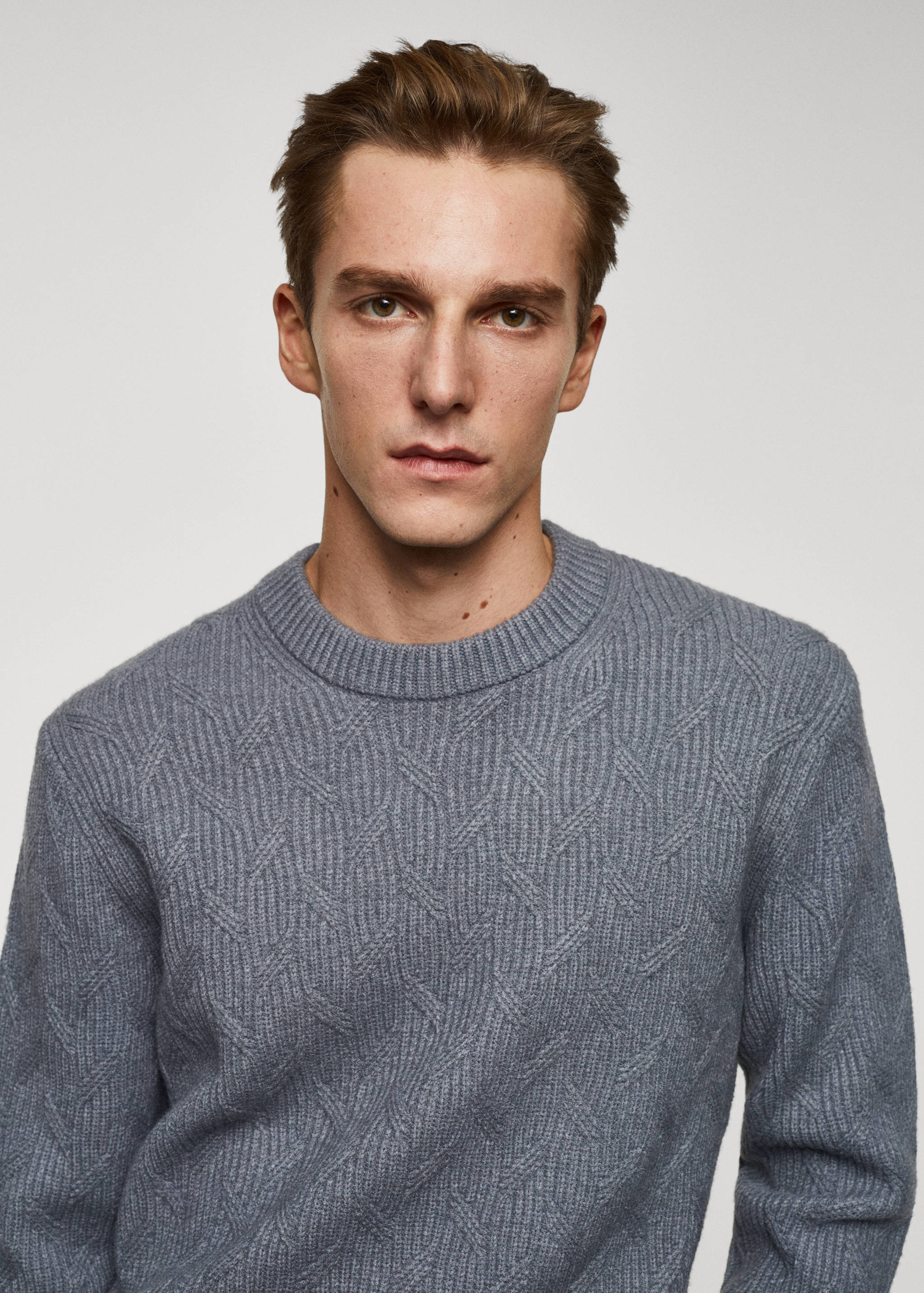 Braided knitted sweater - Details of the article 1