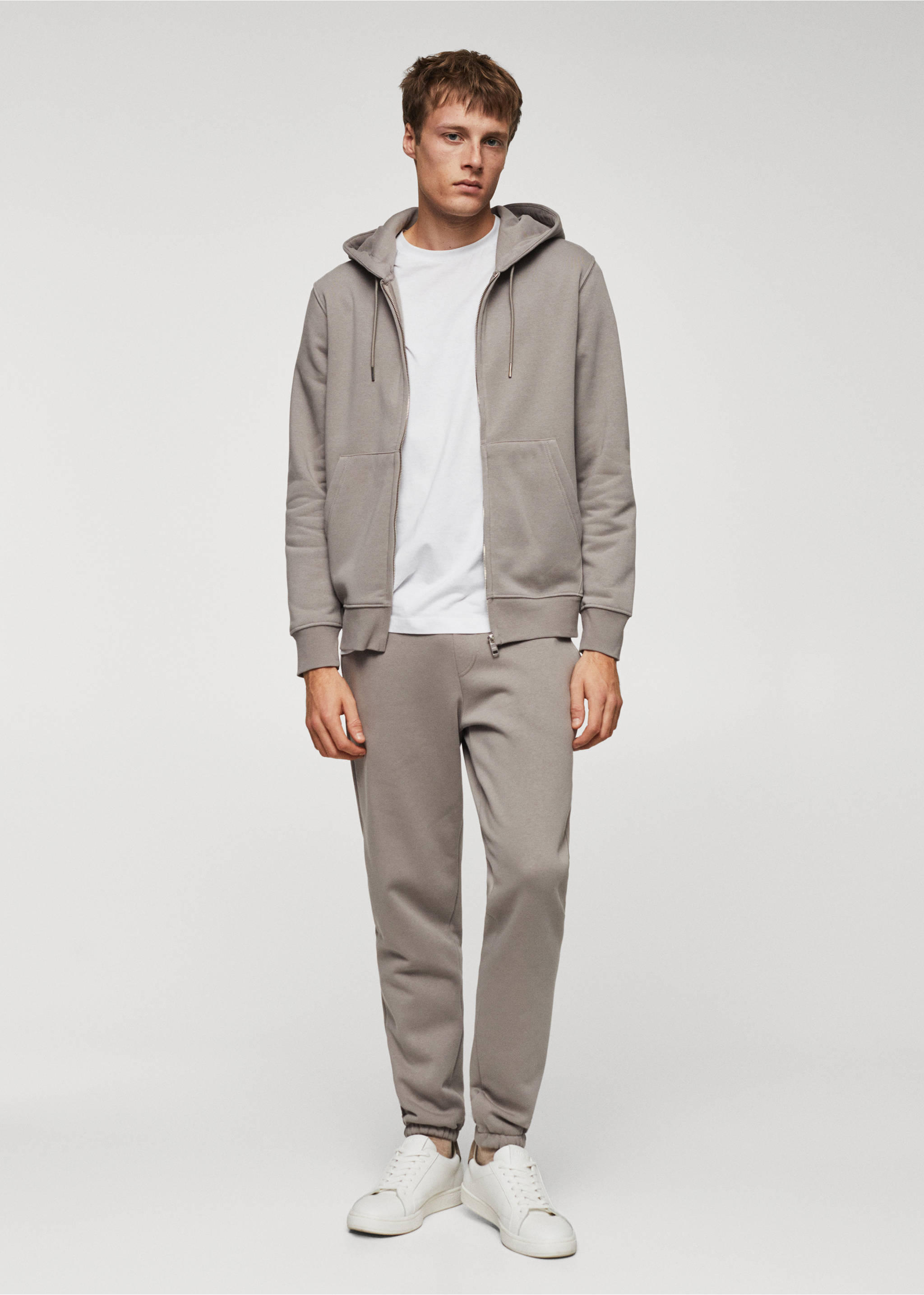 Pantalón jogger algodón - Plano general, Topo. Ref: 67060644-00.