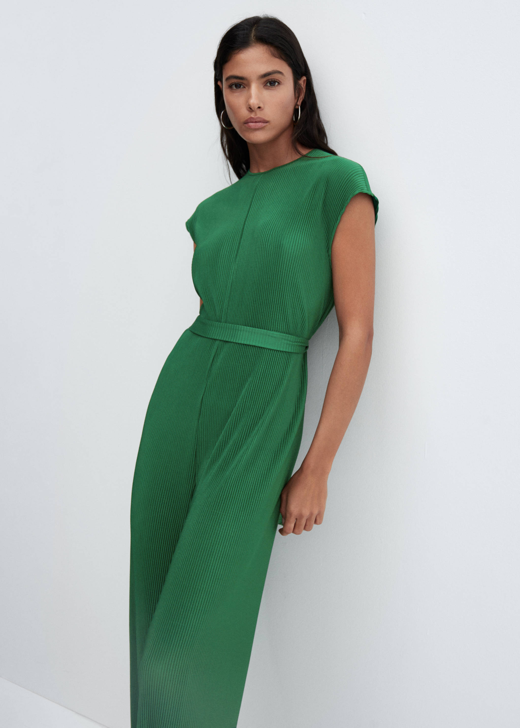 Pleated jumpsuit with bow - Medium plane