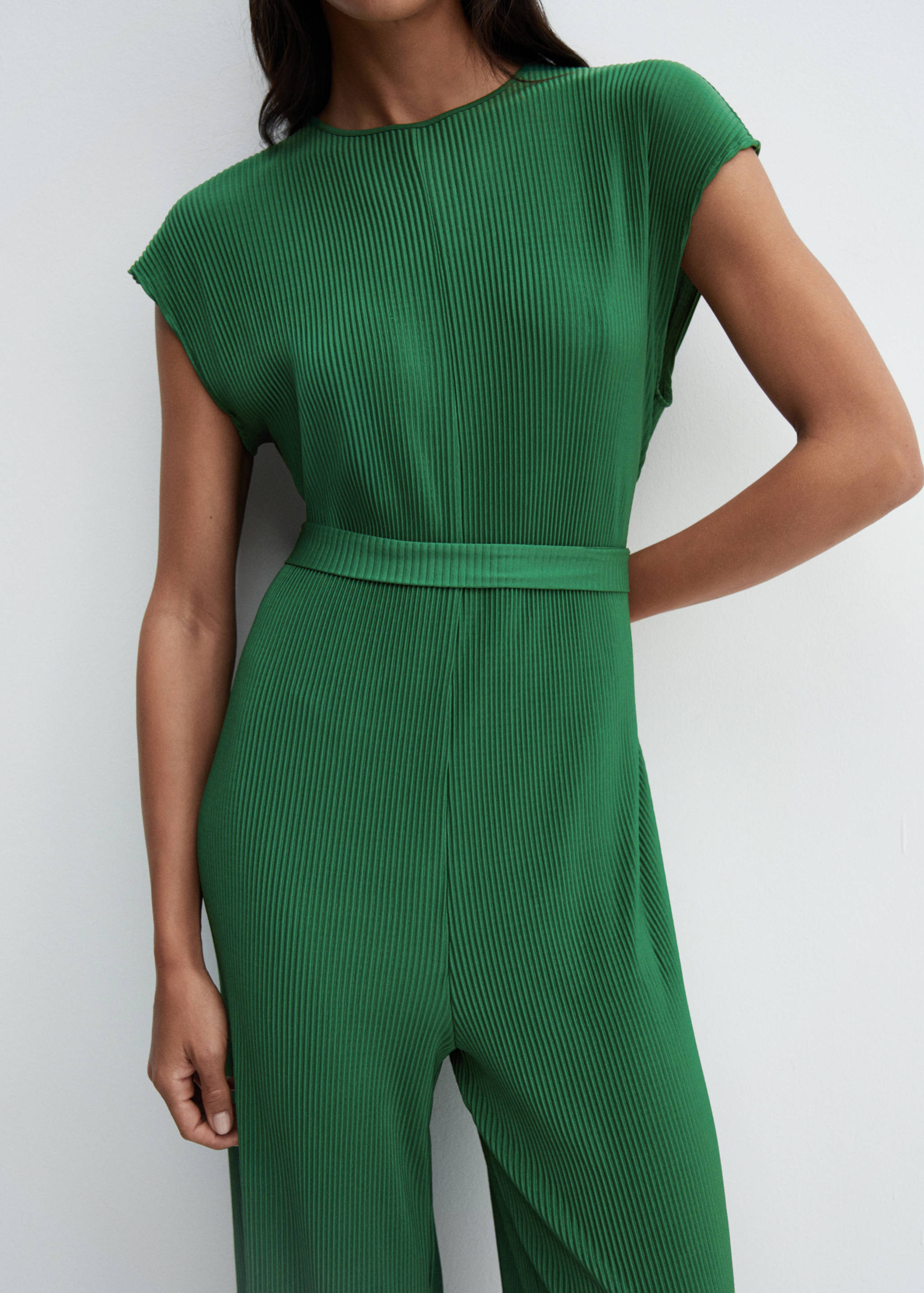 Pleated jumpsuit with bow - Details of the article 6
