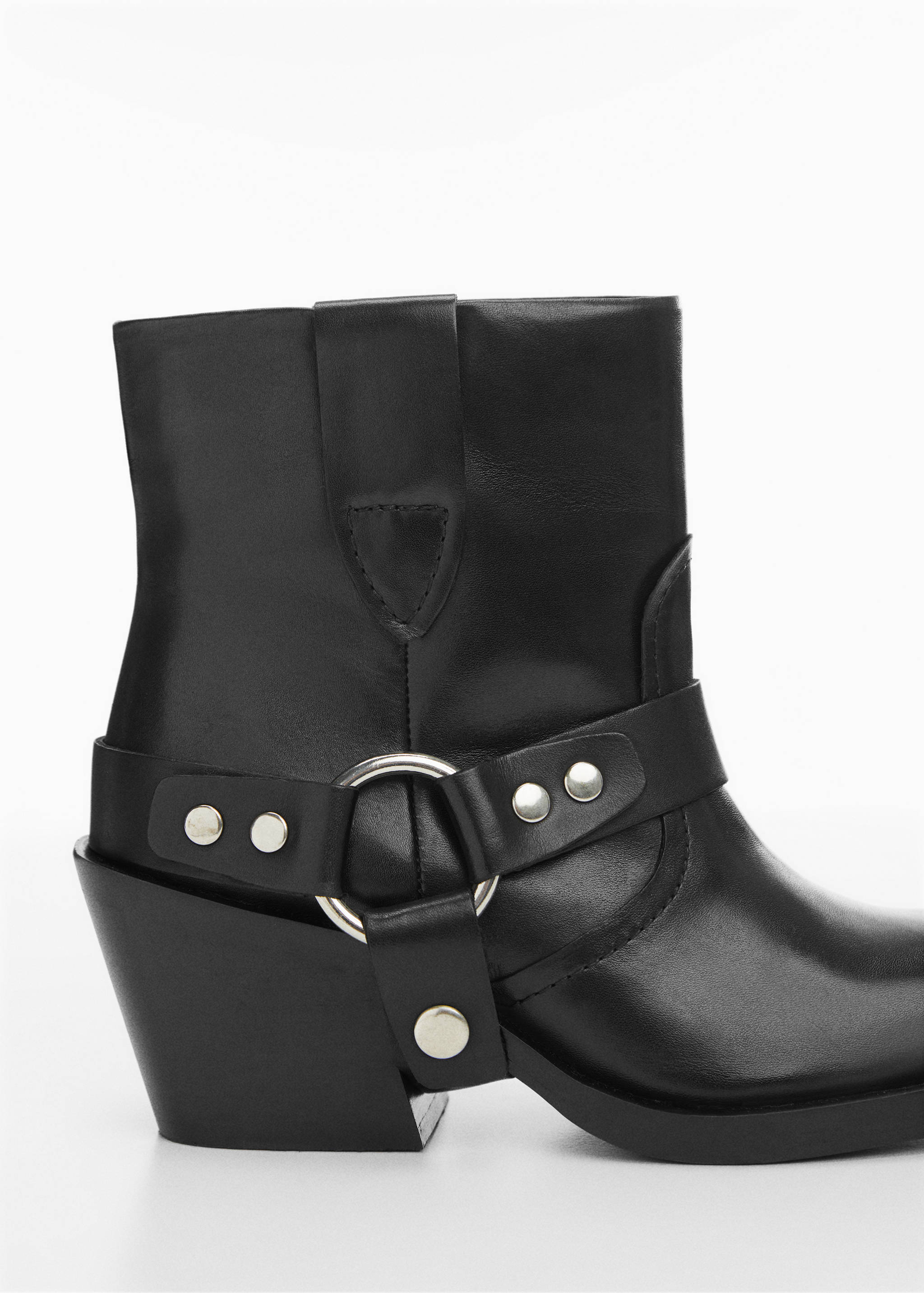 Buckle ankle boots - Details of the article 2