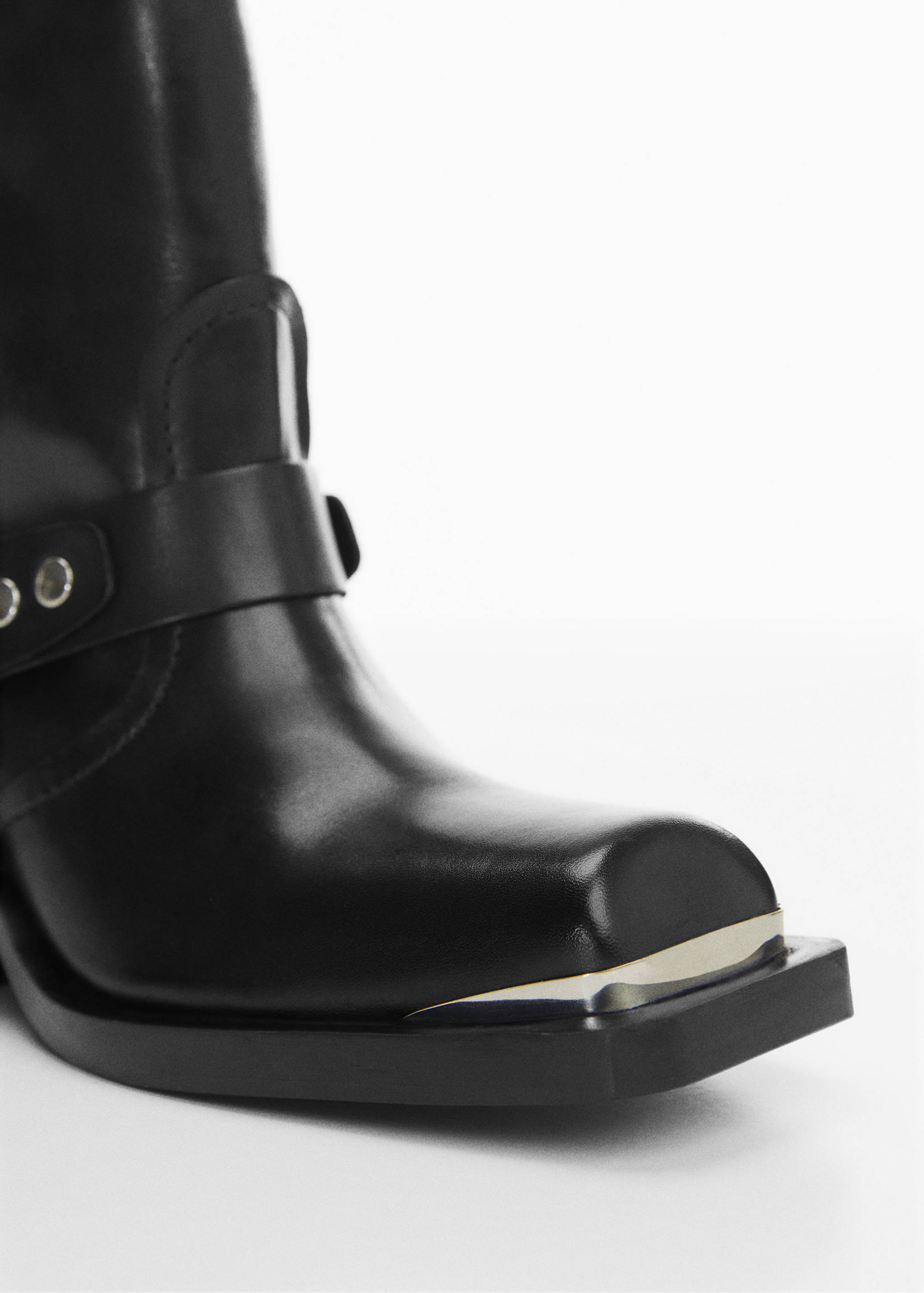 Buckle ankle boots - Details of the article 3