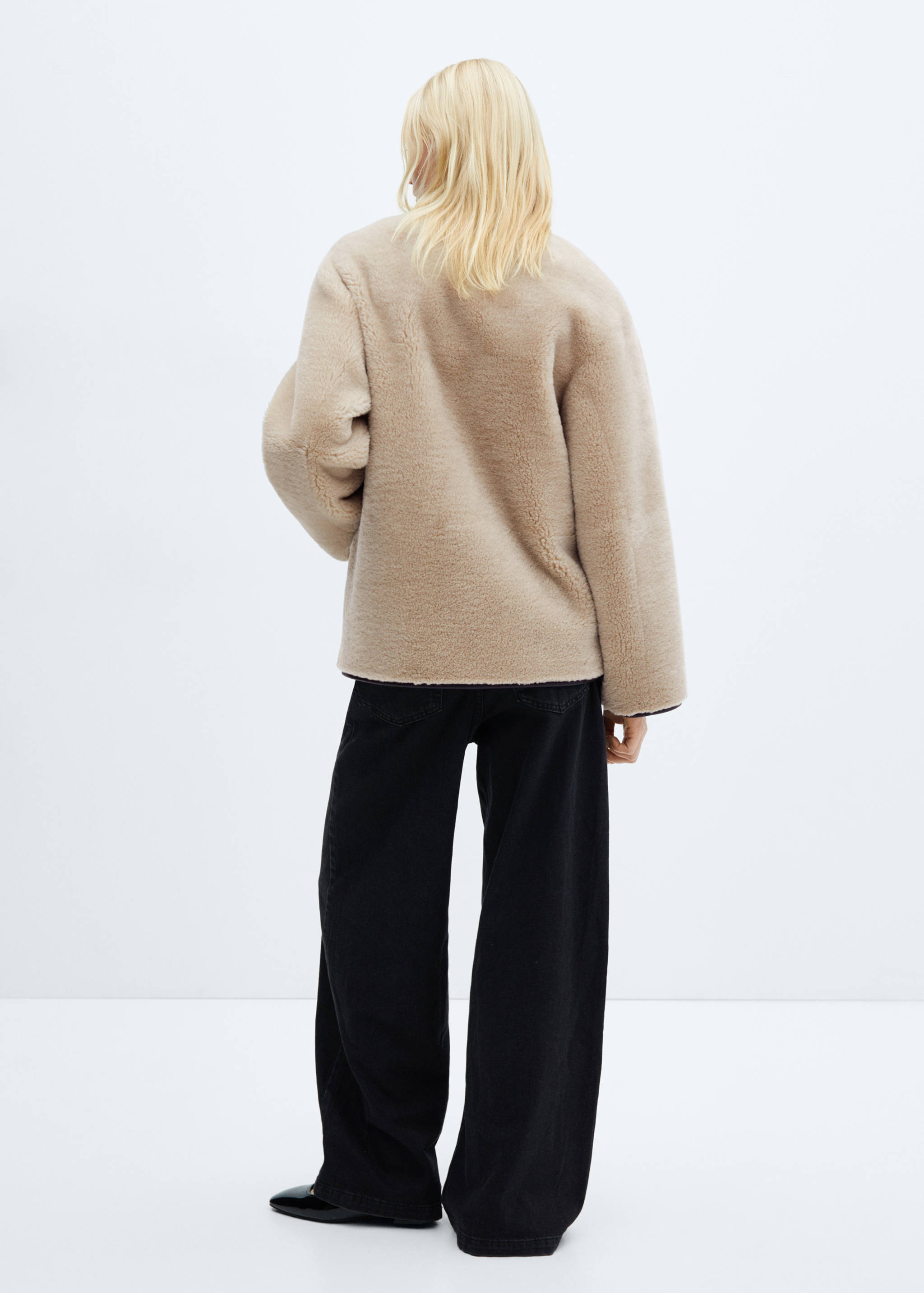 Fur-effect coat with appliqués - Reverse of the article