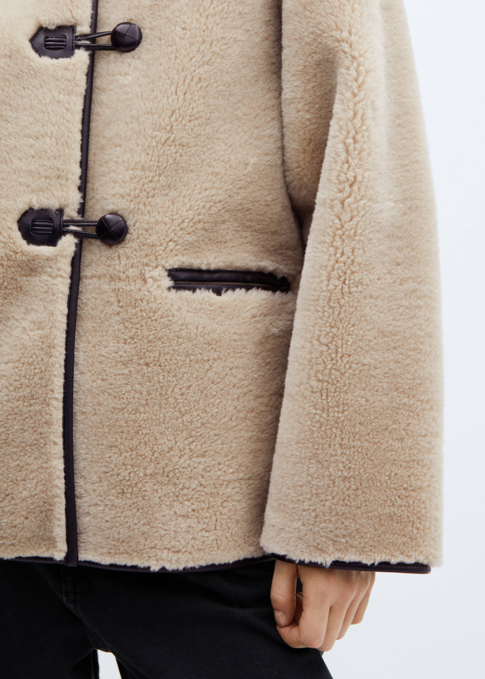 Fur-effect coat with appliqués - Details of the article 6