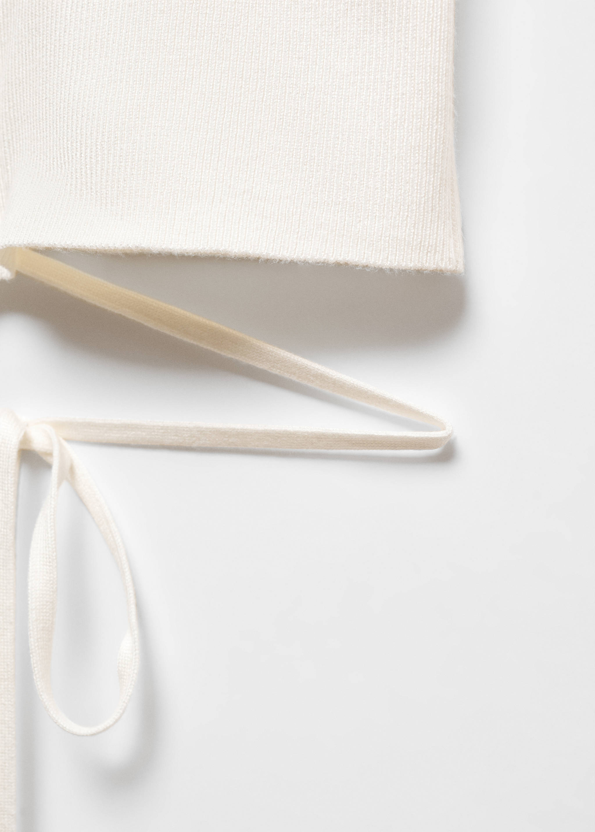 Knitted t-shirt with box - Details of the article 8