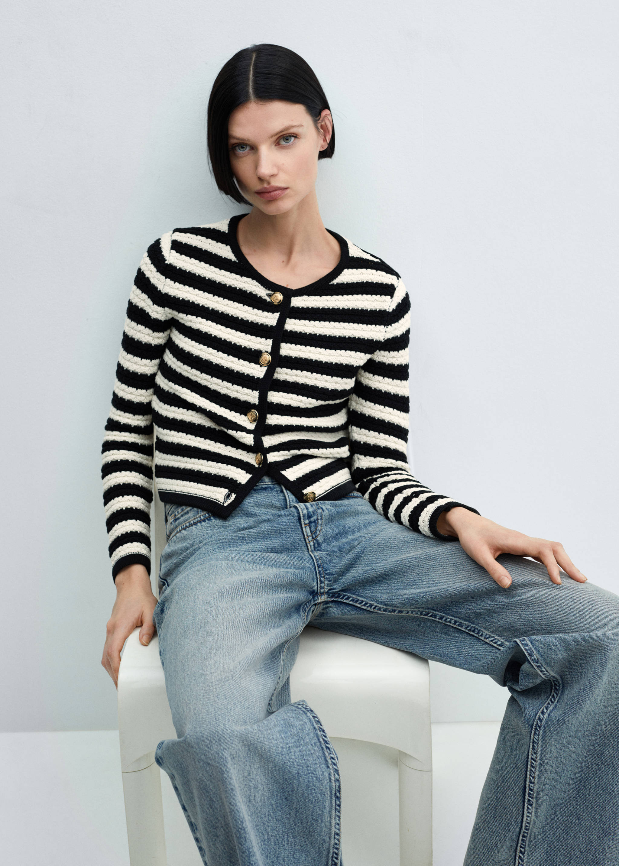 Striped cardigan with jewel buttons - Details of the article 2