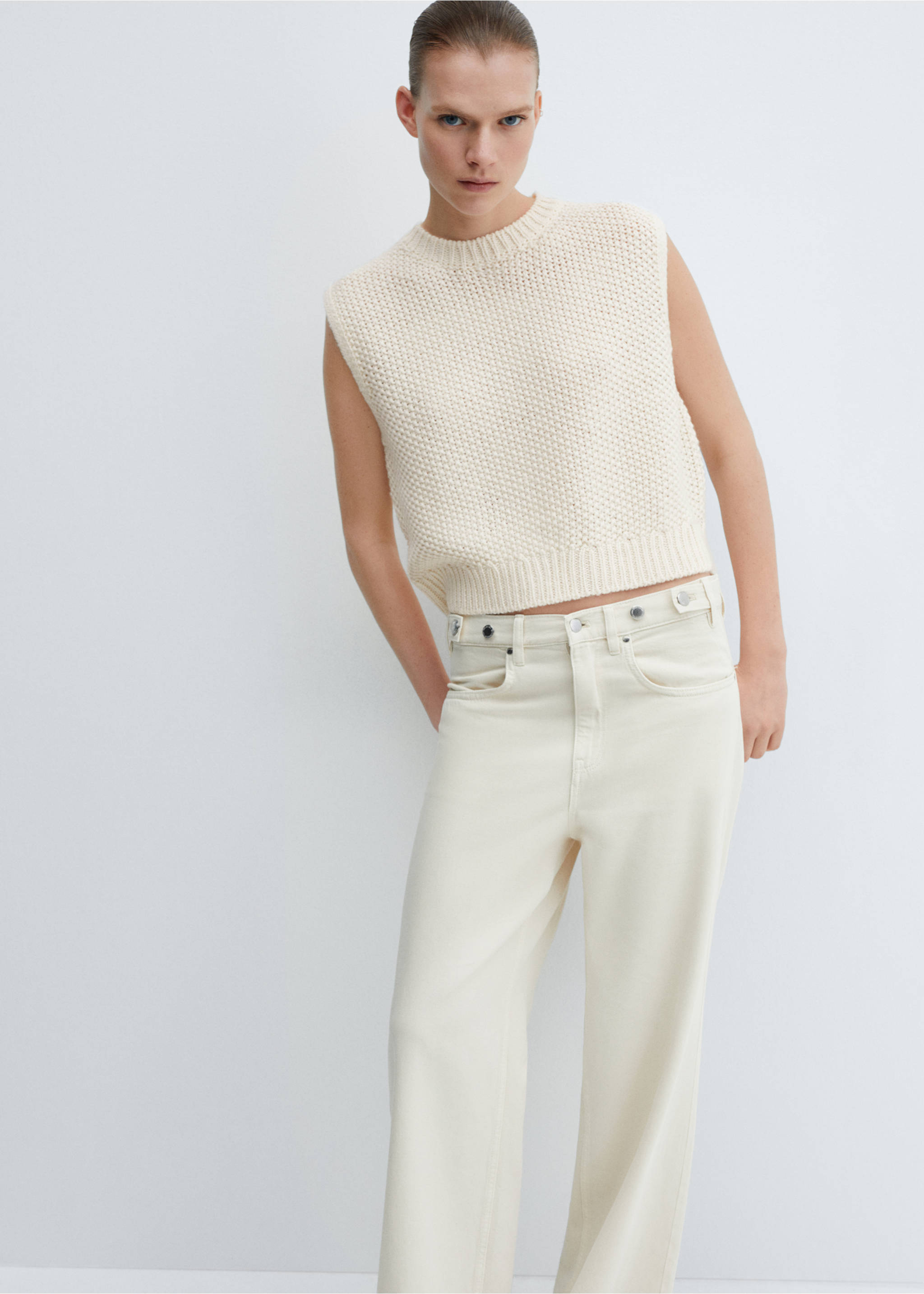Chunky-knit gilet - Medium plane, Ecru. Ref: 67064034-00.
