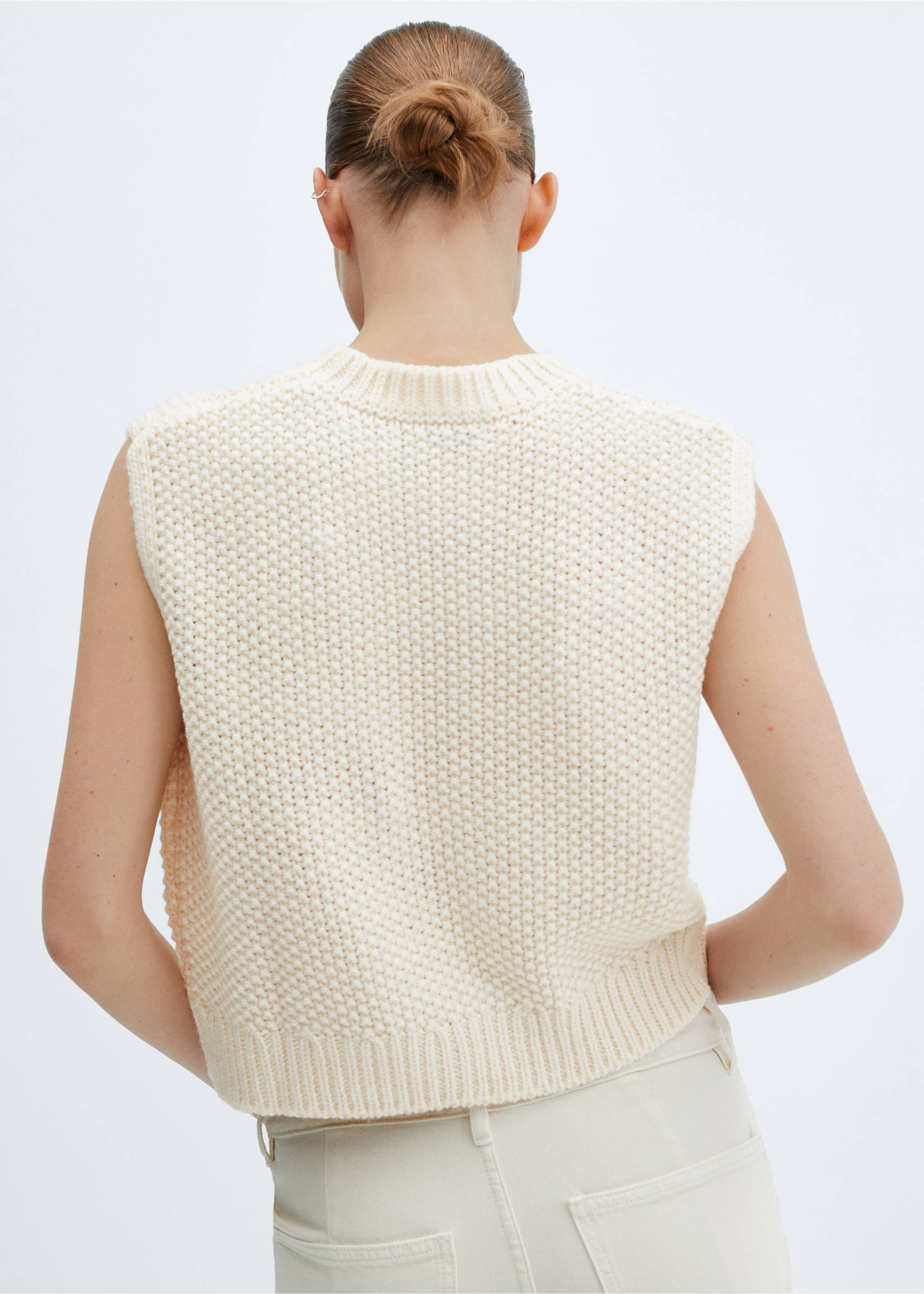 Chunky-knit gilet - Reverse of the article, Ecru. Ref: 67064034-00.