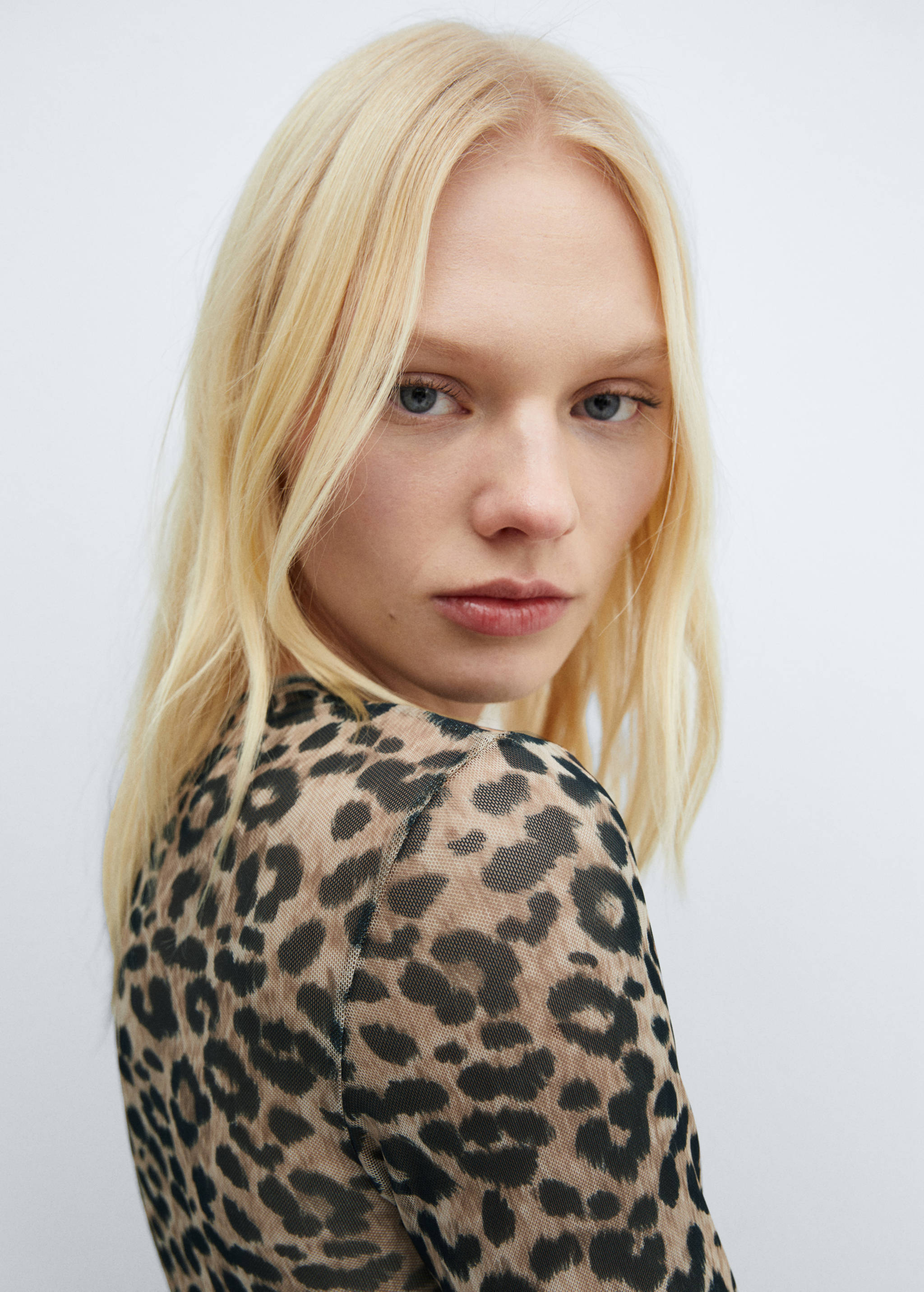 Printed mesh t-shirt - Details of the article 1