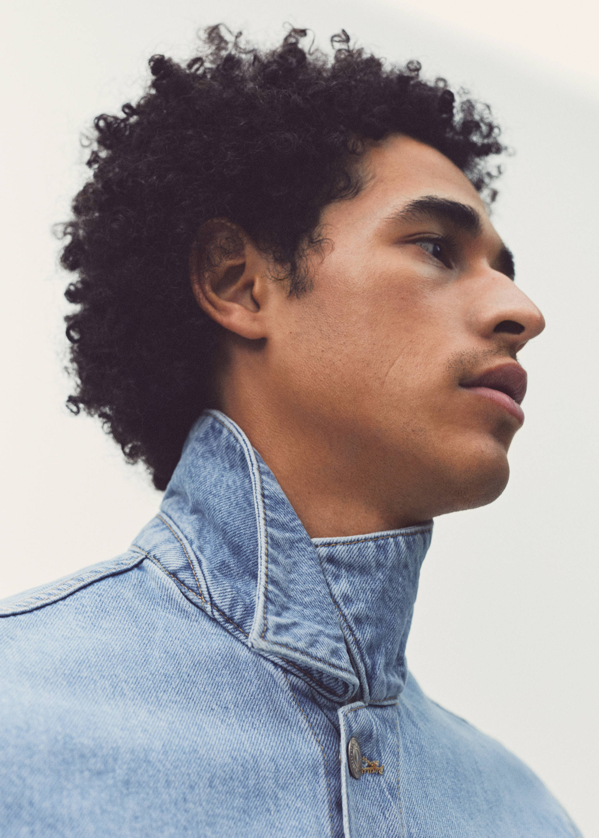 Pocketed denim jacket - Details of the article 5