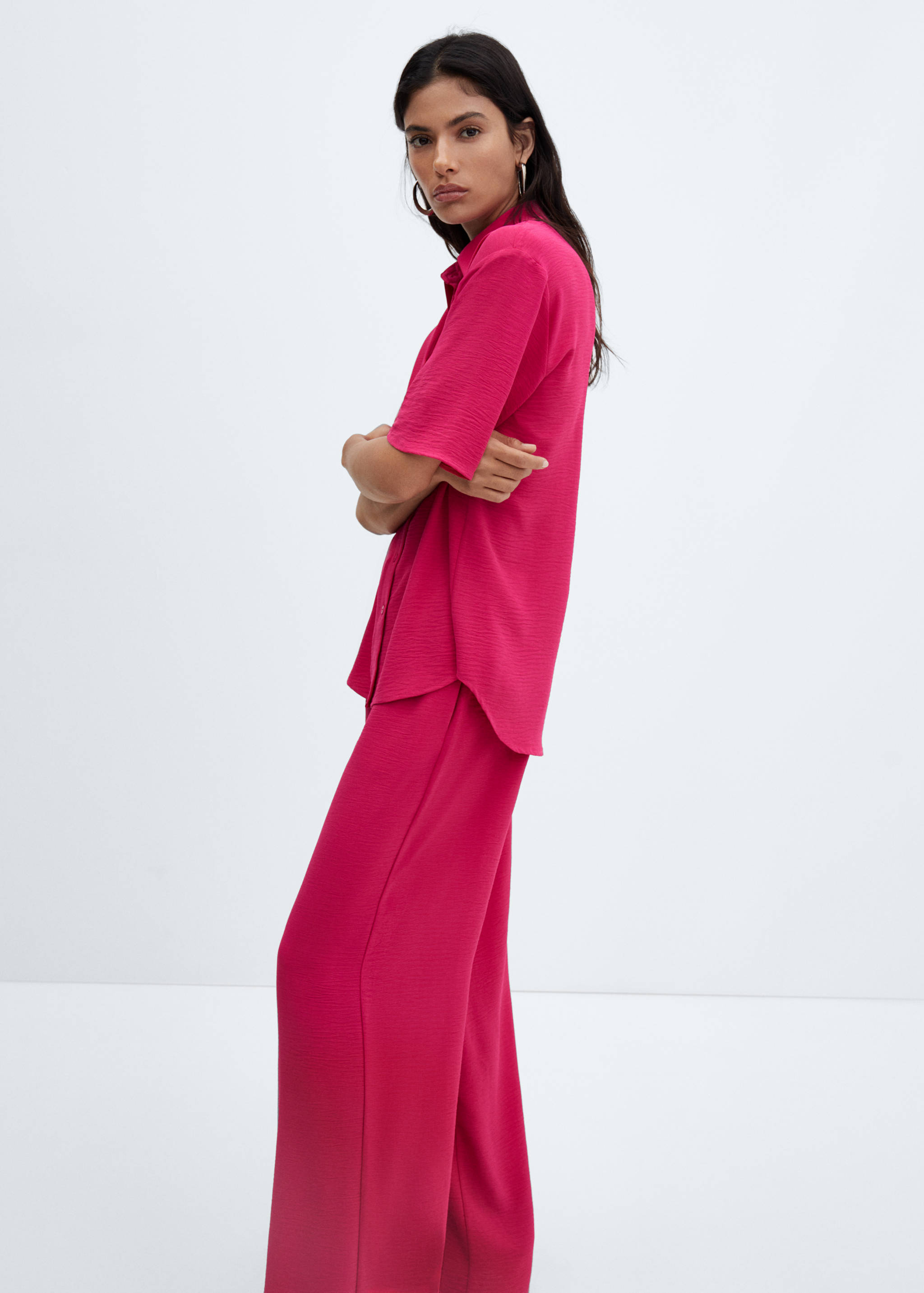 قميص بأكمام قصيرة وأزرار - تفاصيل المنتج 2