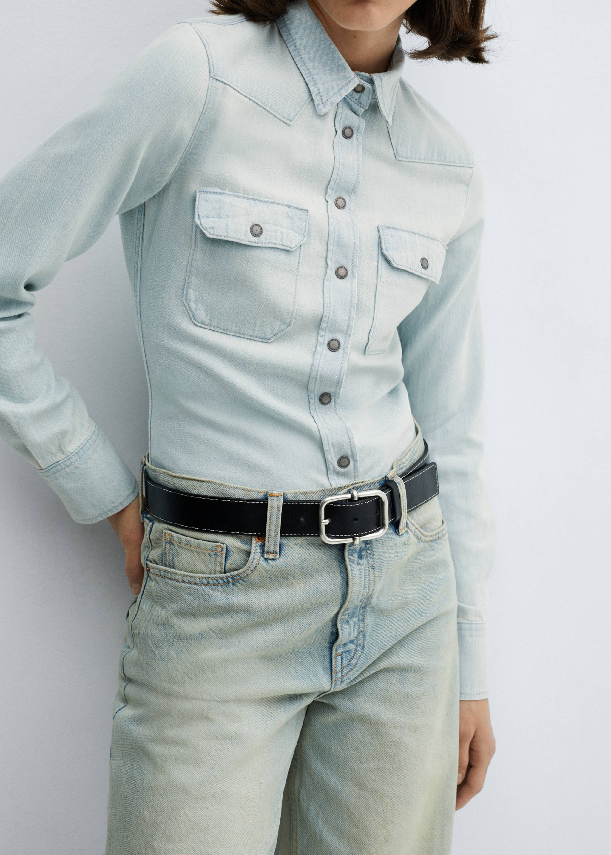 Chest-pocket denim shirt - Details of the article 6
