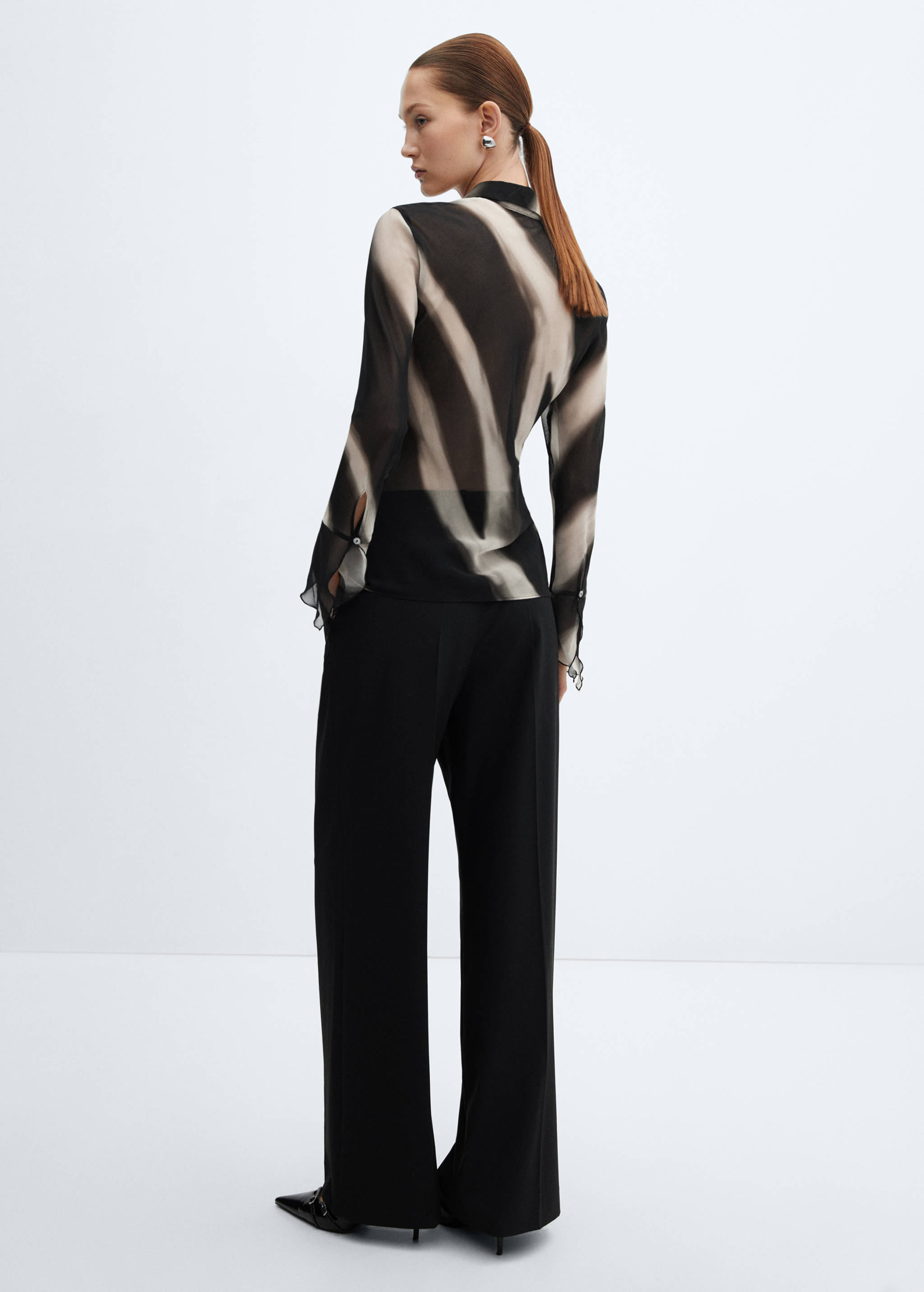 Camisa estampada semitransparente - Reverso del artículo