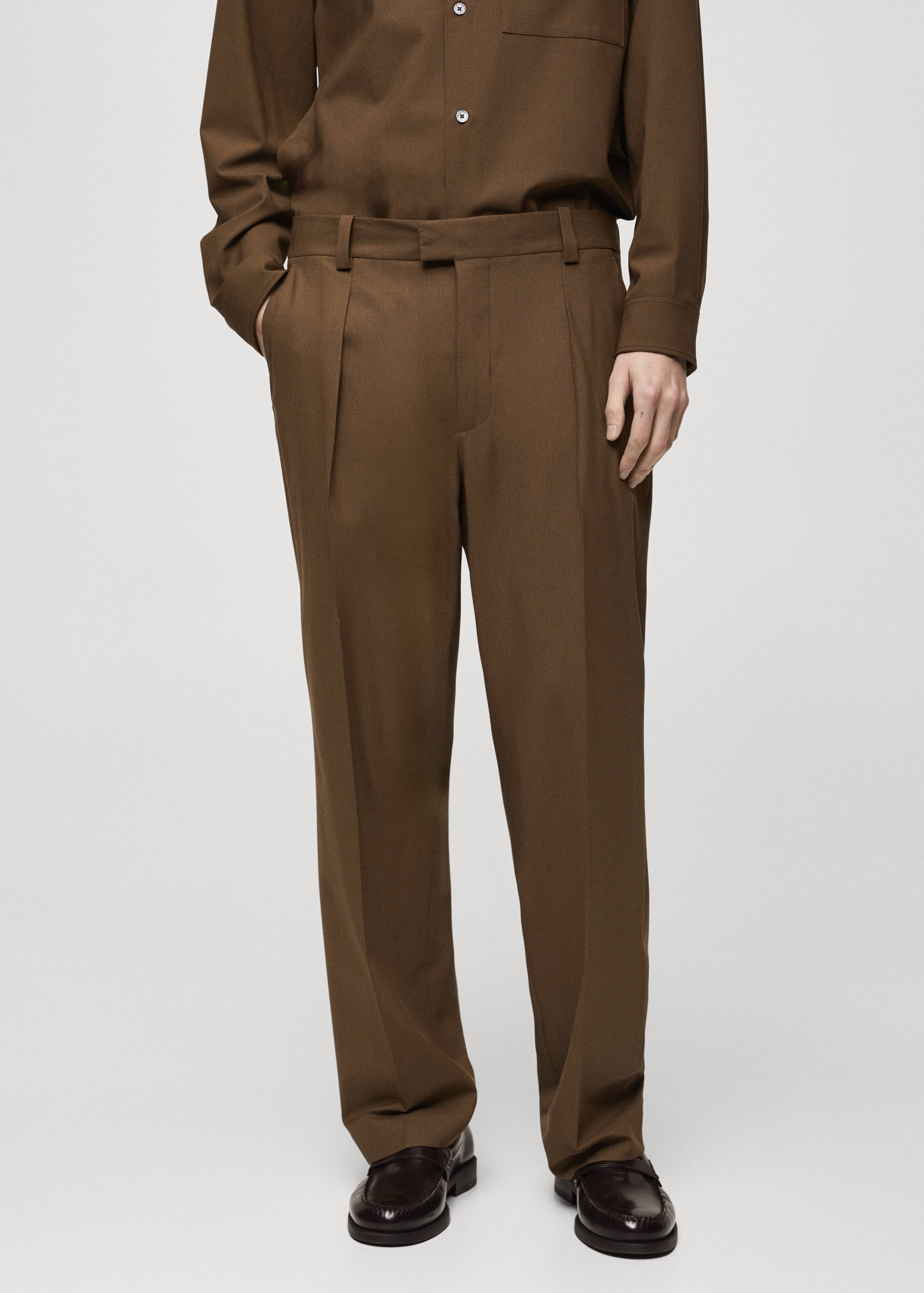 Relaxed-fit suit trousers with pleats - Medium plane