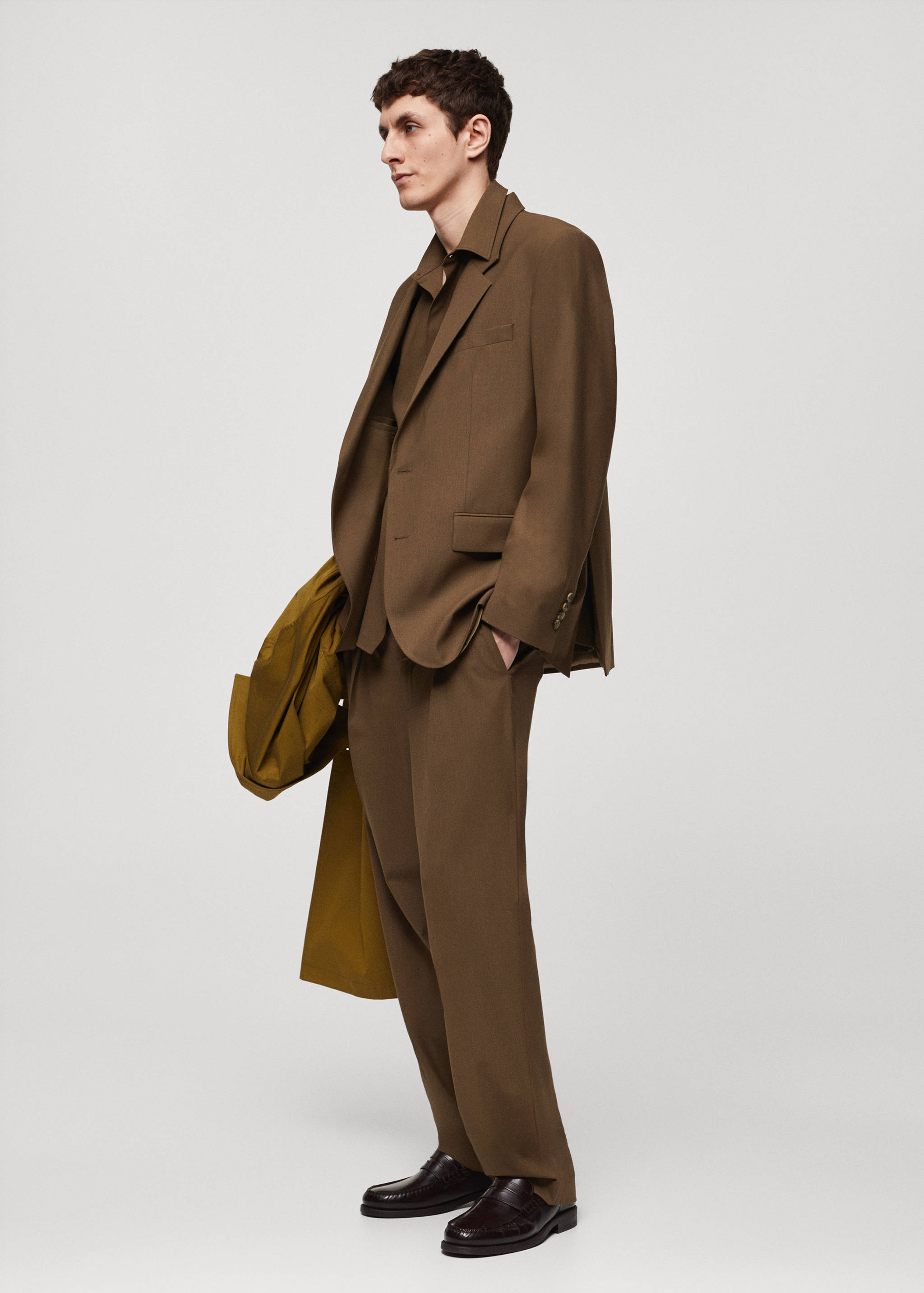 Relaxed-fit suit trousers with pleats - Details of the article 2