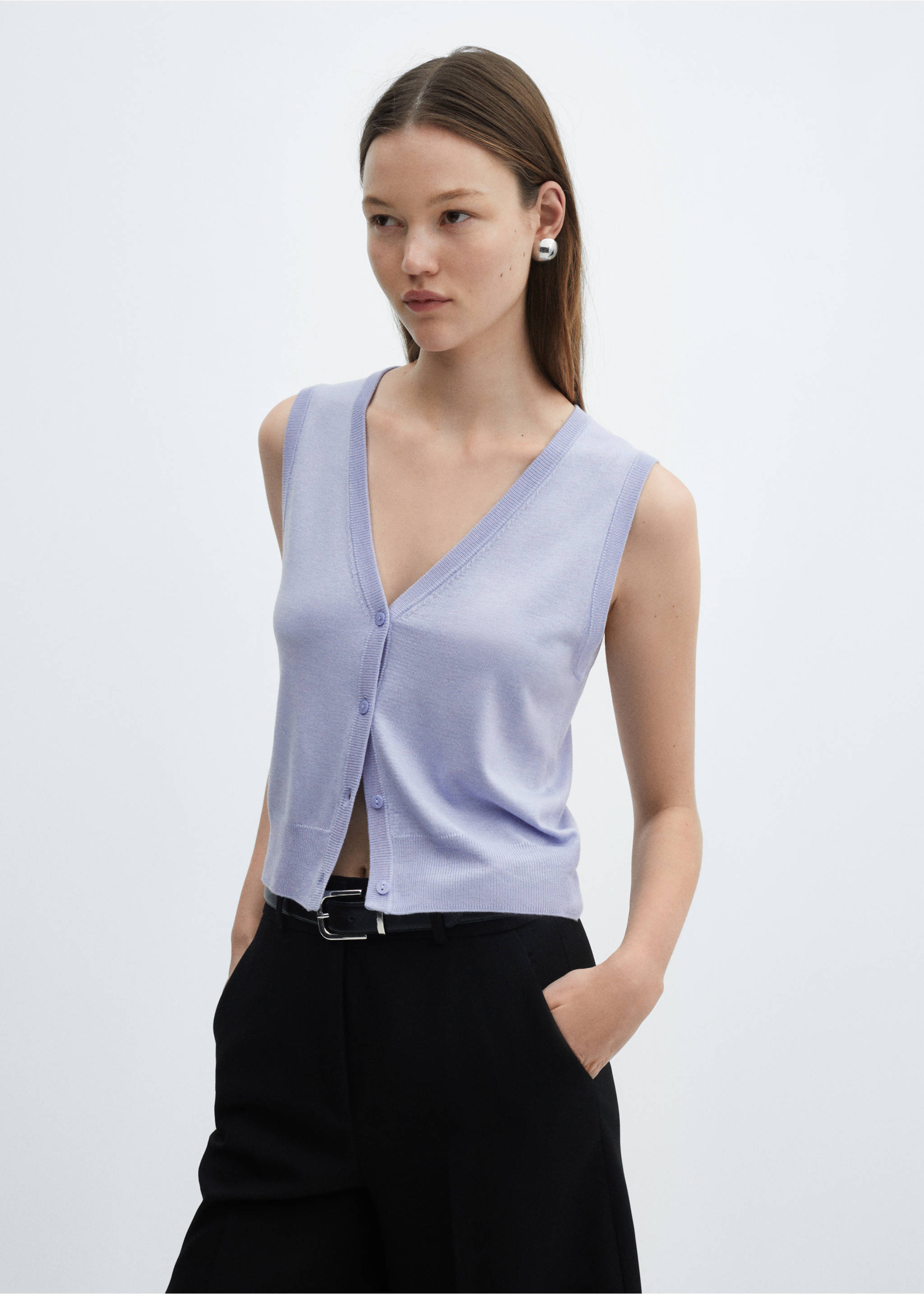 Knitted gilet with buttons - Medium plane, Sky Blue. Ref: 67065739-00.