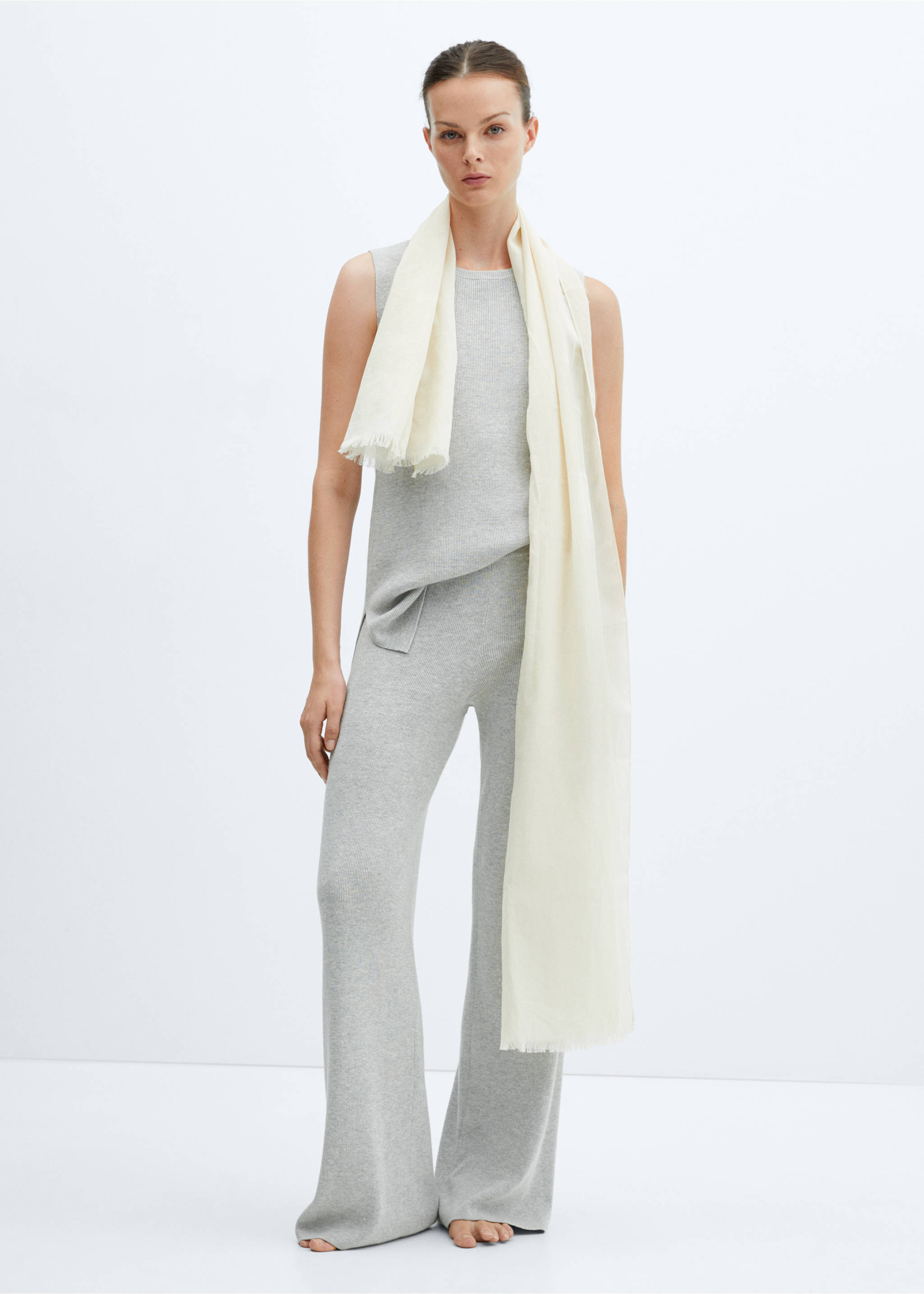 Round-neck knitted top - General plane, Light Heather Grey. Ref: 67065990-00.